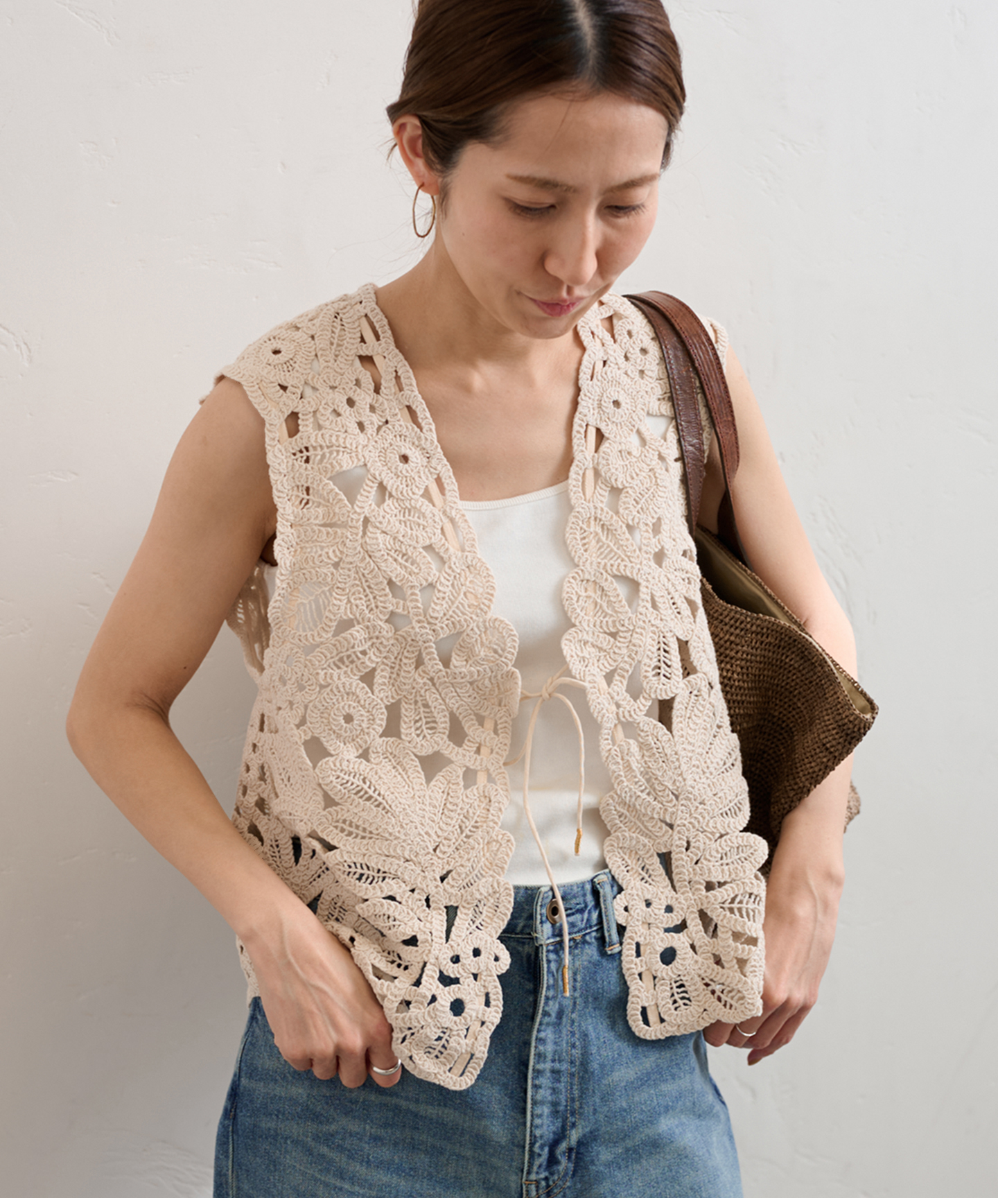 FRAMeWORKコットンレースエンブロイダリーベスト　ナチュラル コットンレースエンブロイダリーベスト