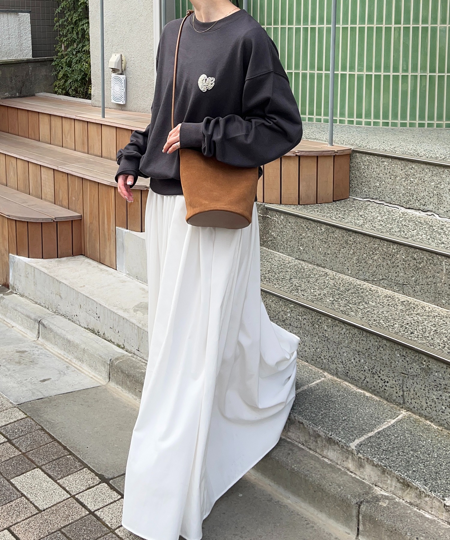model：H166　着用サイズ：F