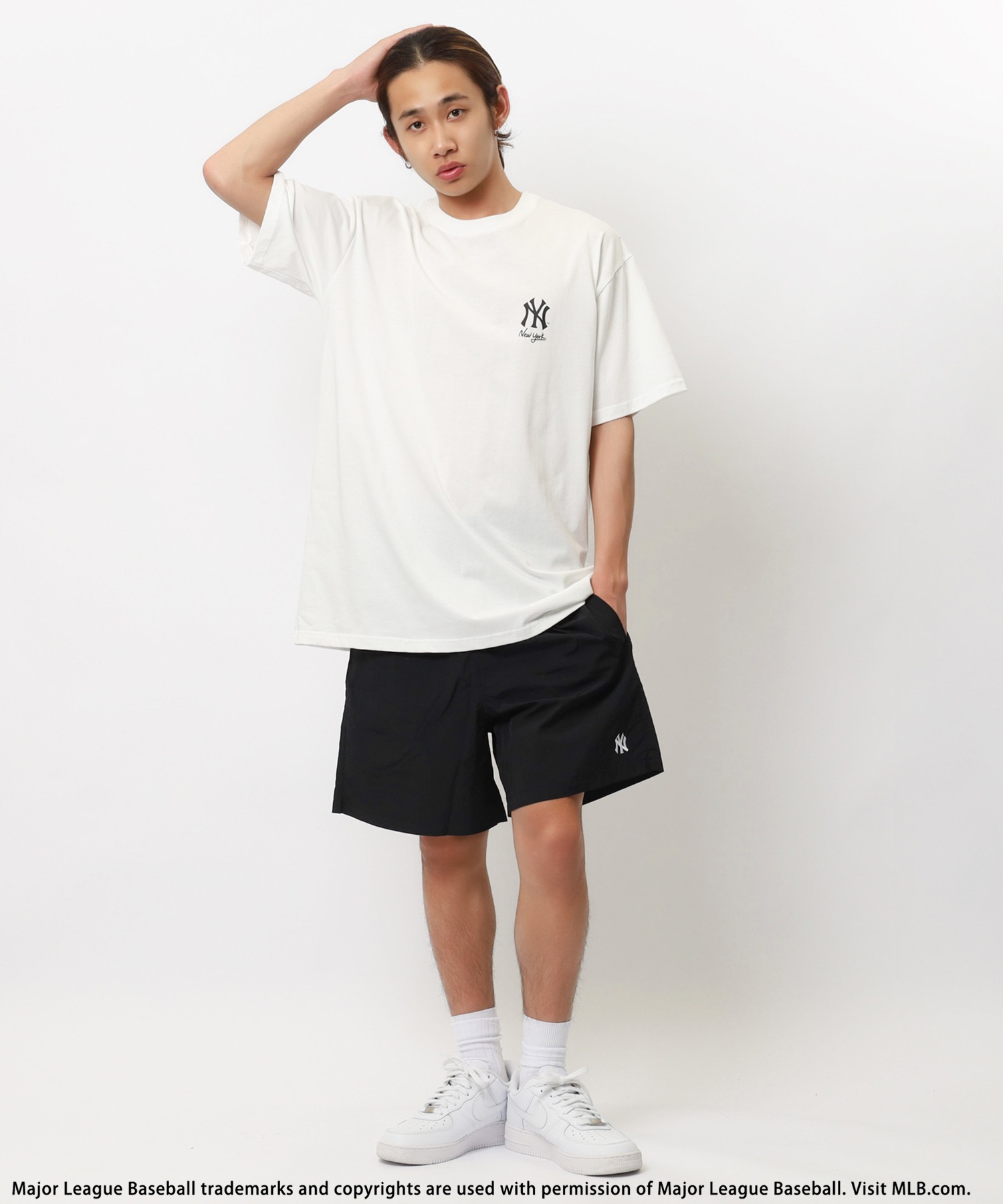 MLB】ナイロンロゴショートパンツ BACK TO THE FIELD