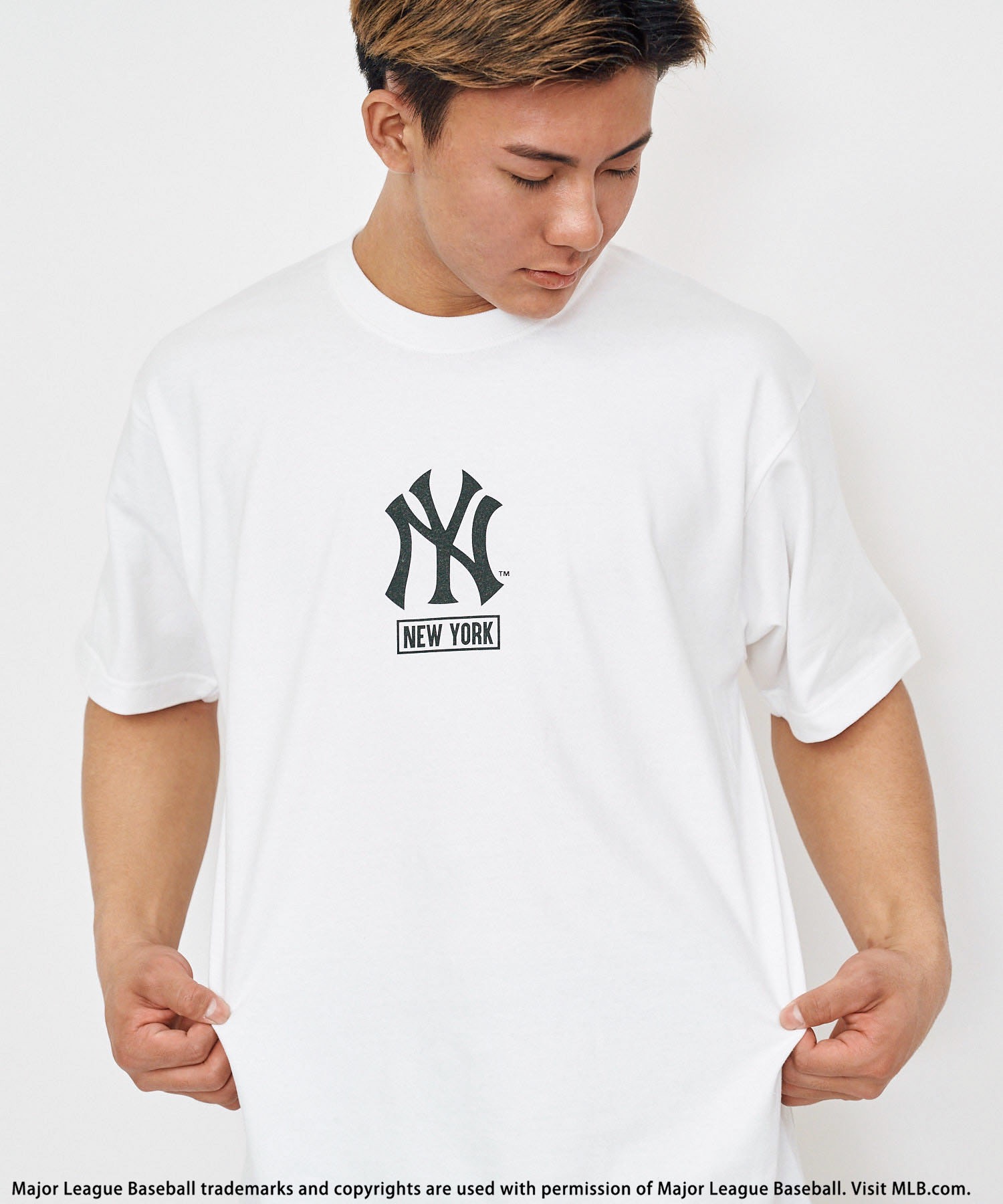 【MLB】ロゴプリントTシャツ