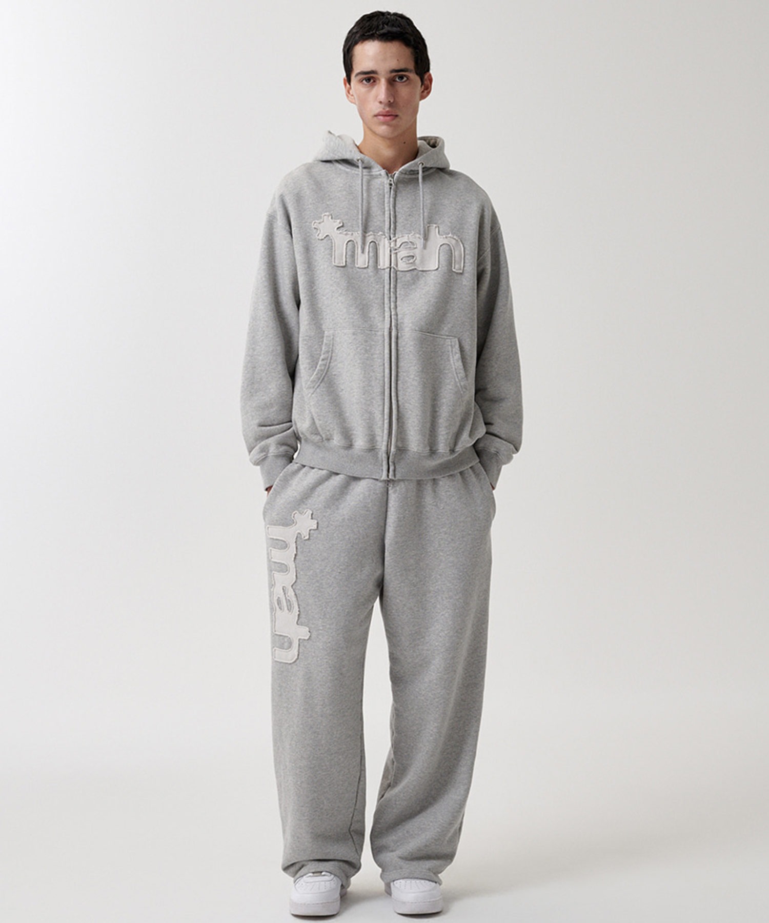 mahagrid/マハグリッド』 CUT OFF APPLIQUE ZIP-UP HOODIE/カットオフ