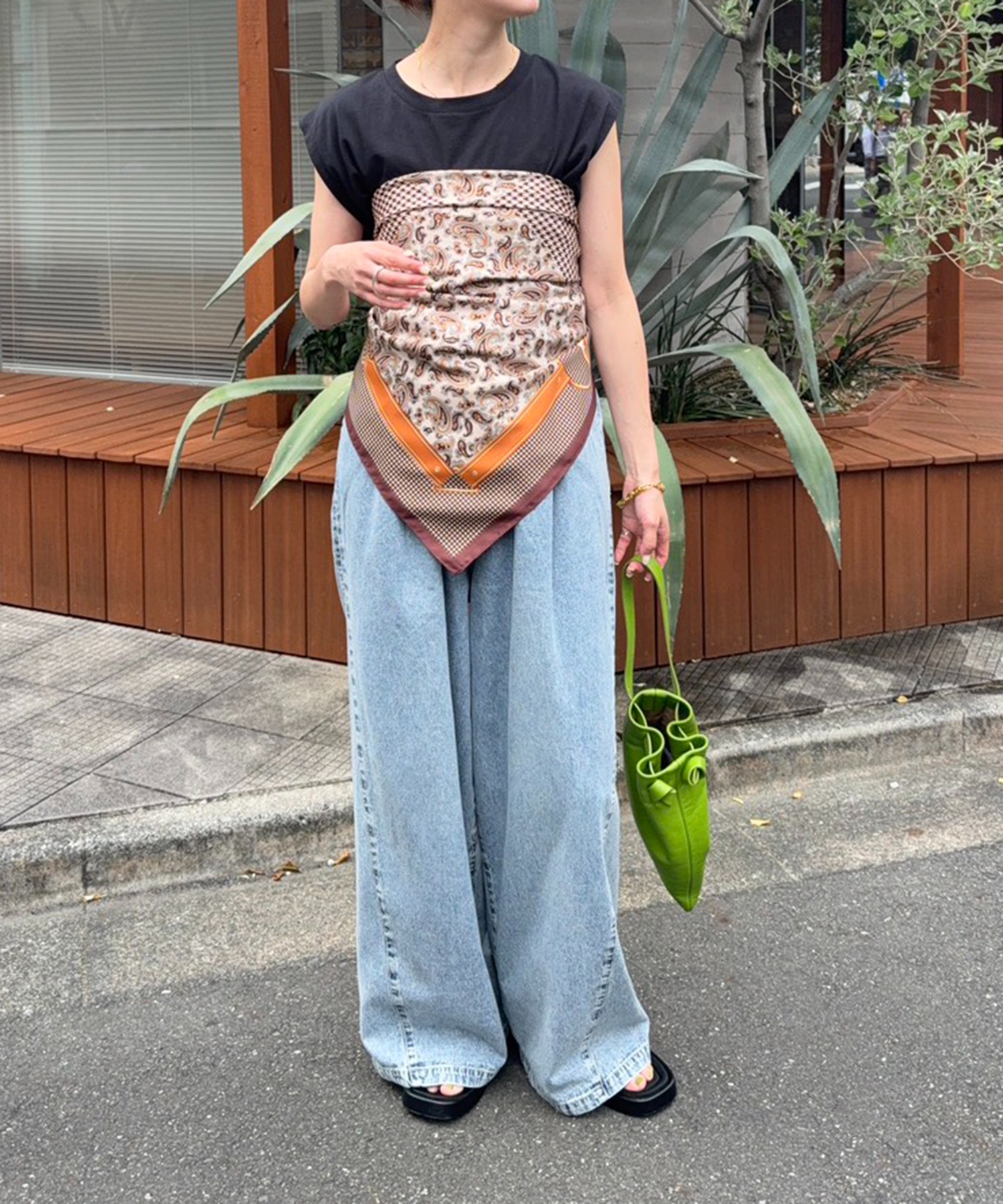 model：H166　着用サイズ：F