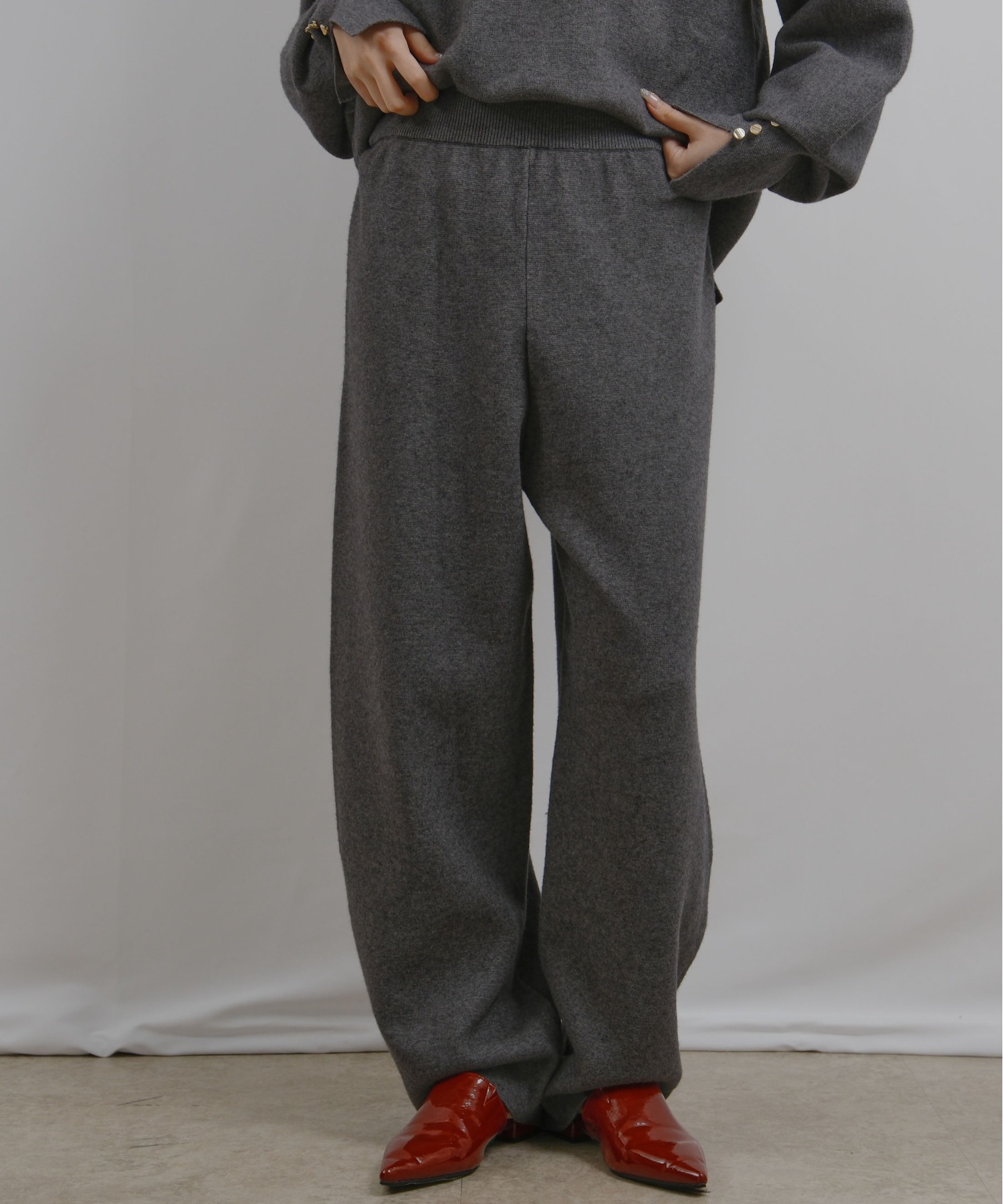 ミラノリブ編みカーブパンツ Palm Riche│Eimee Law & LHELBIE 公式