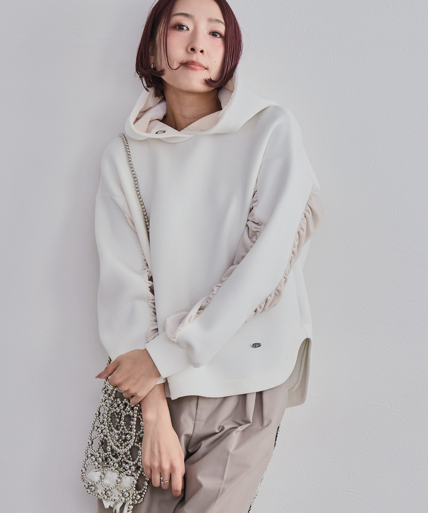 ベロア×ダンボールパーカー LHELBIE│Eimee Law & LHELBIE 公式