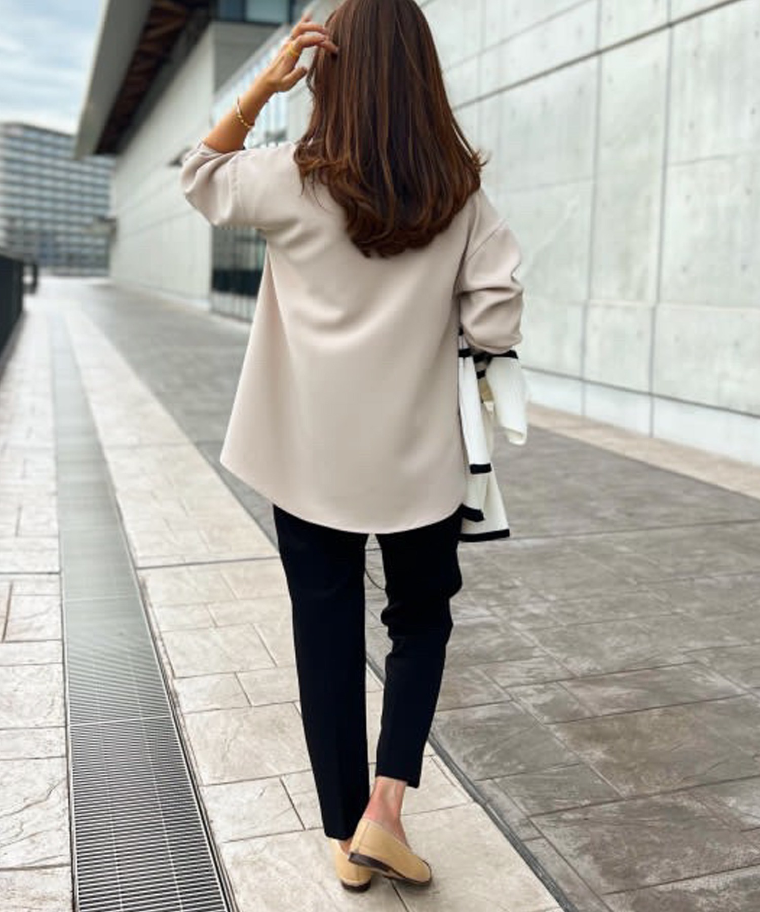 【美品】エマテイラー フロント 2way ジップ ステッチ ワーク ブラウス フロント2wayジップステッチワークブラウス Emma Taylor