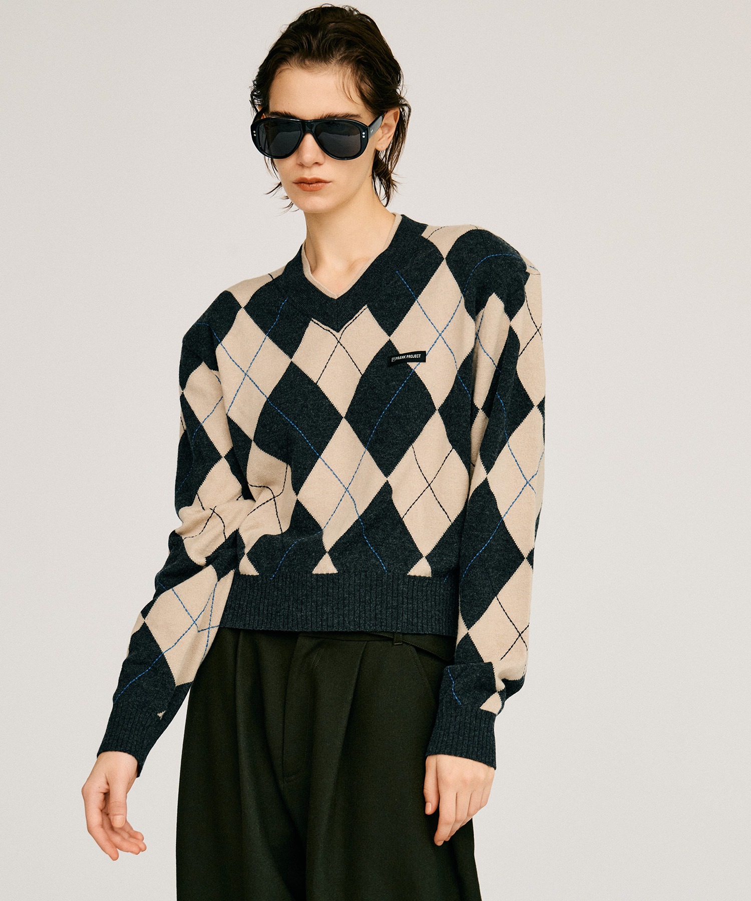 [2026 Autumn Pre‑Order] Argyle Power Shoulder Knit — аргайл с эффектом плечевого пэда