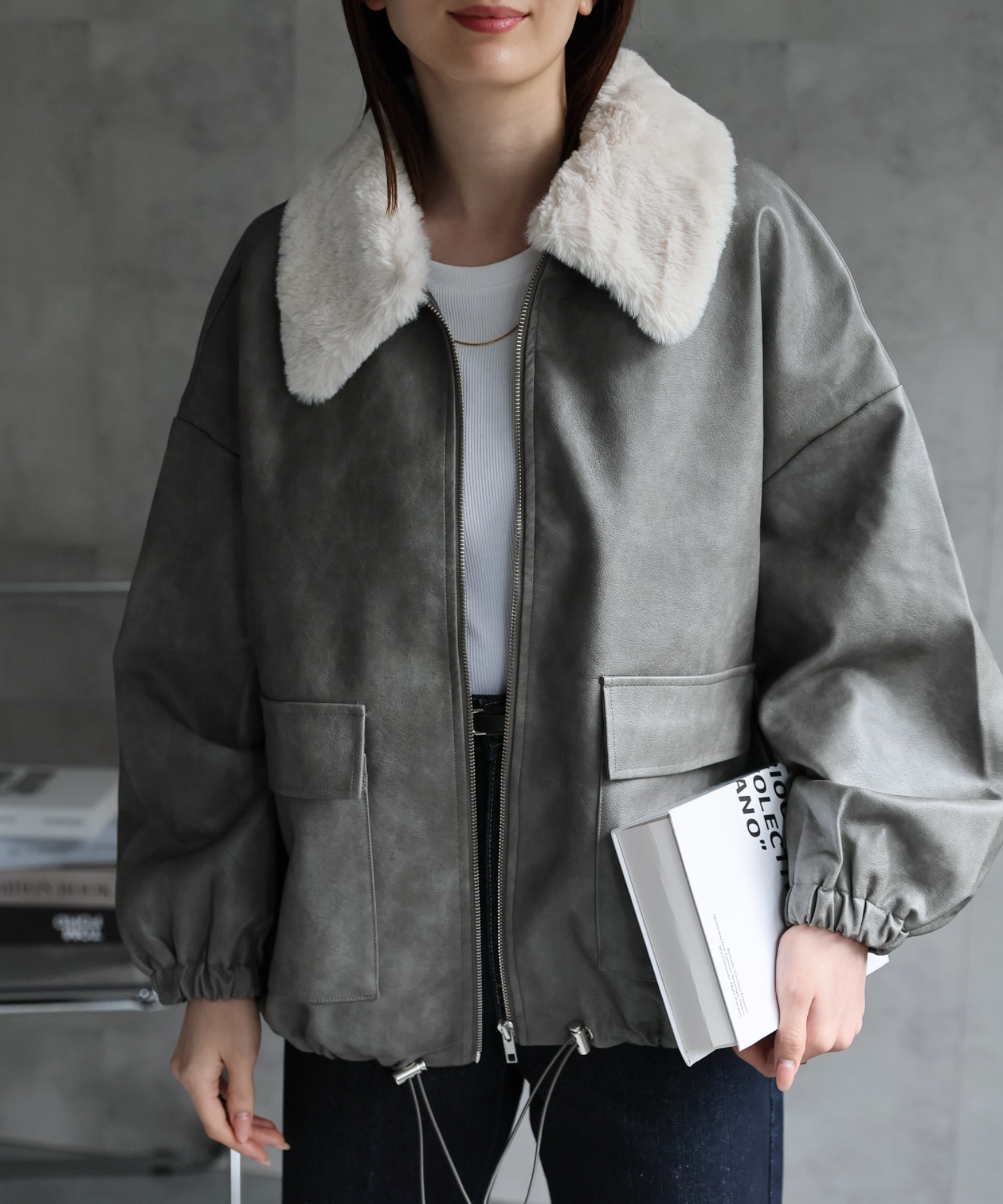 Type①【ファー付き】
model：162cm 着用サイズ：F