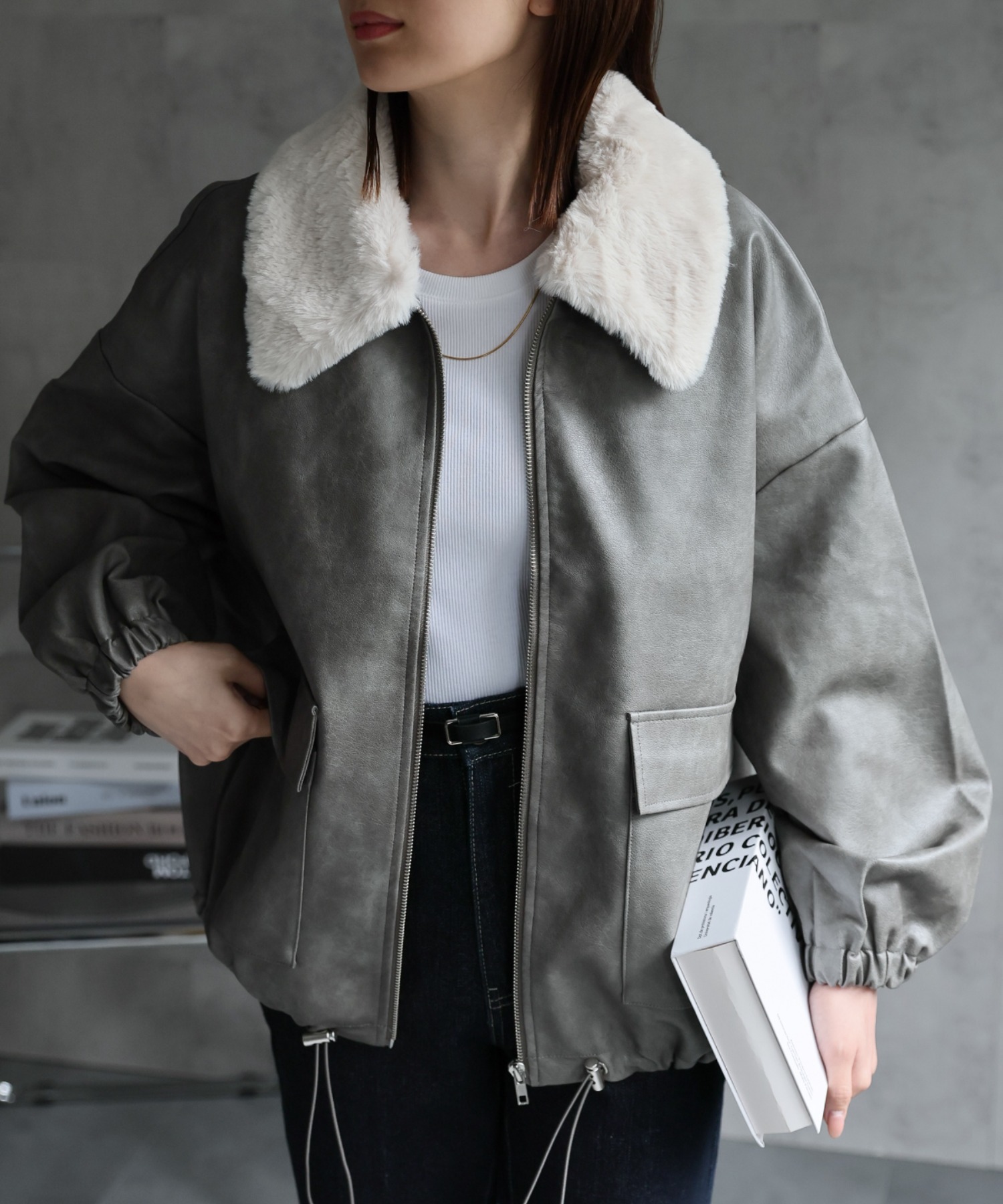 Type①【ファー付き】
model：162cm 着用サイズ：F