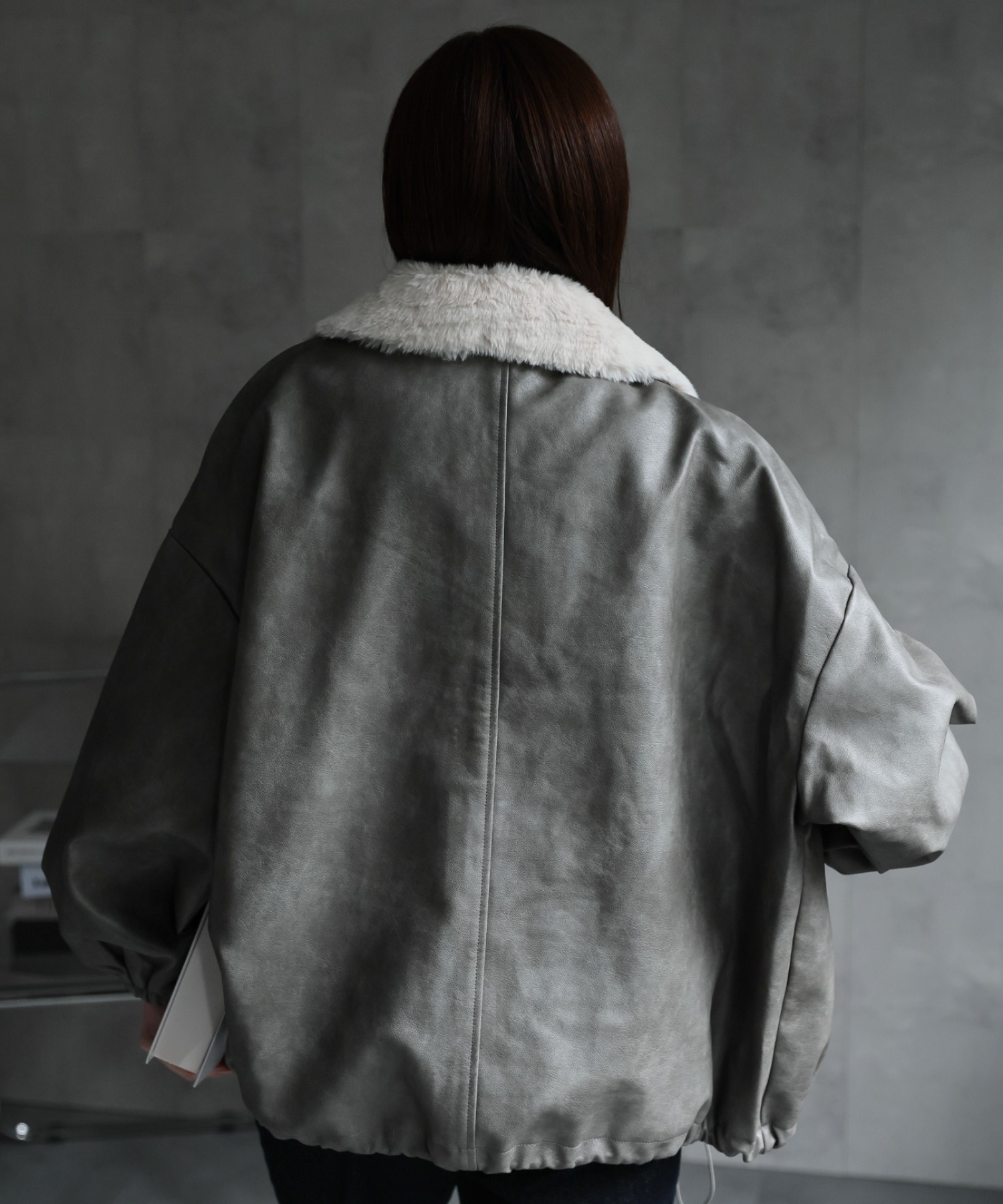 Type①【ファー付き】
model：162cm 着用サイズ：F