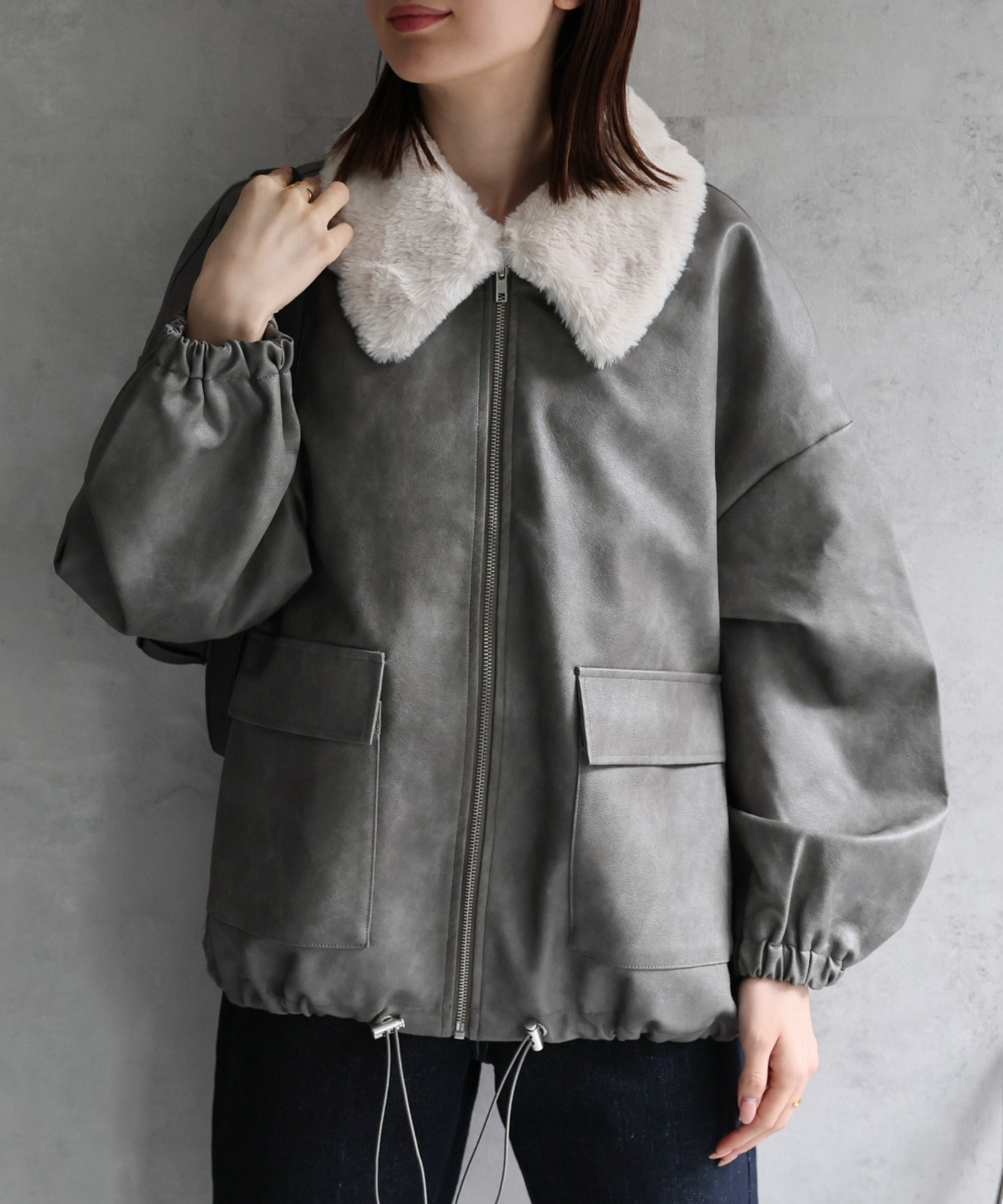 Type①【ファー付き】
model：162cm 着用サイズ：F