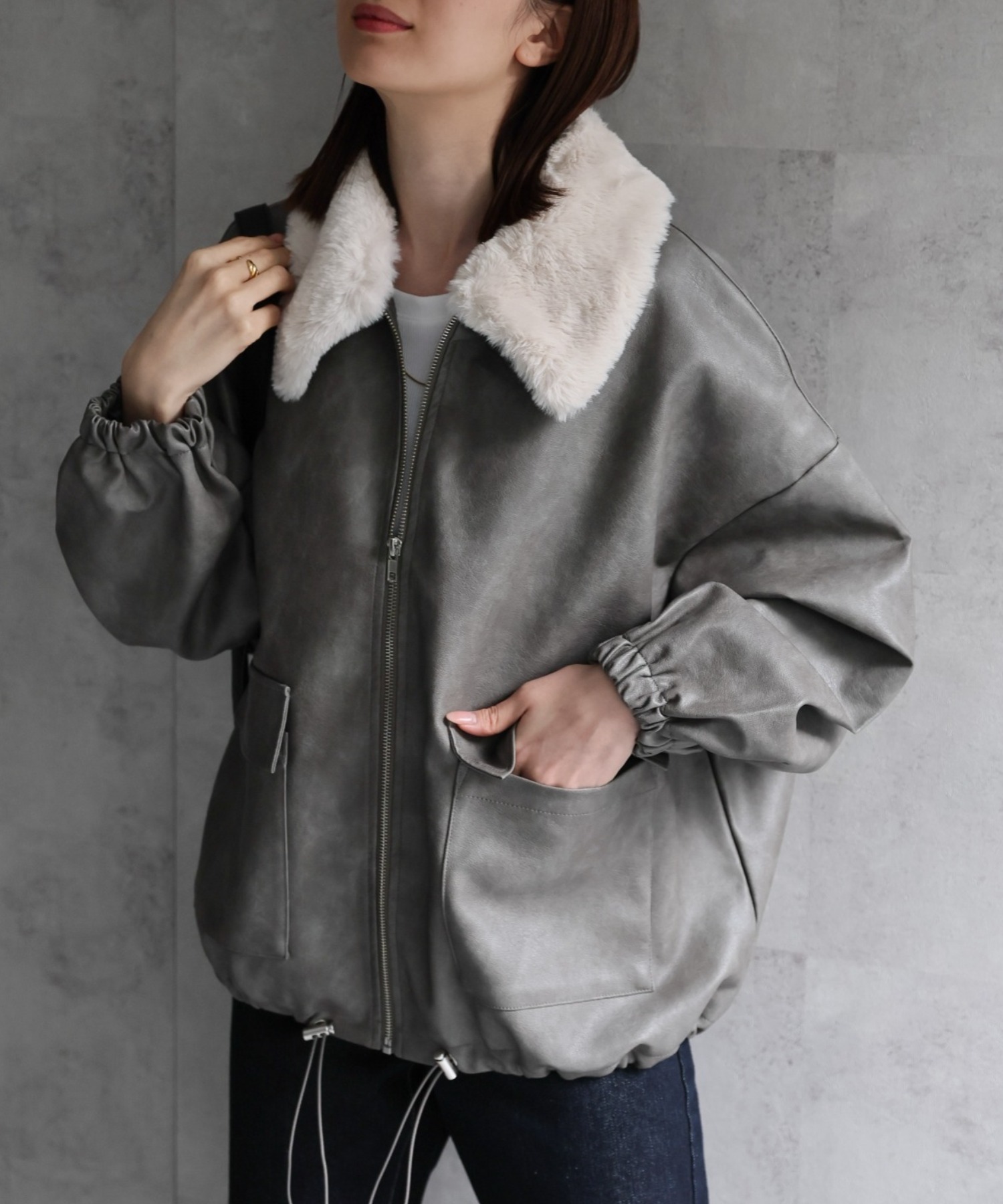 Type①【ファー付き】
model：162cm 着用サイズ：F