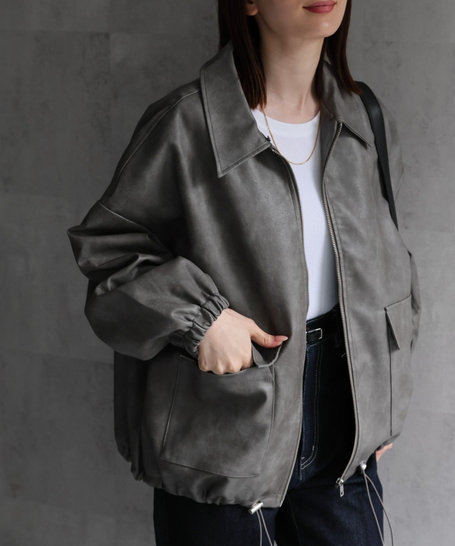 Type①【ファー付き】
model：162cm 着用サイズ：F