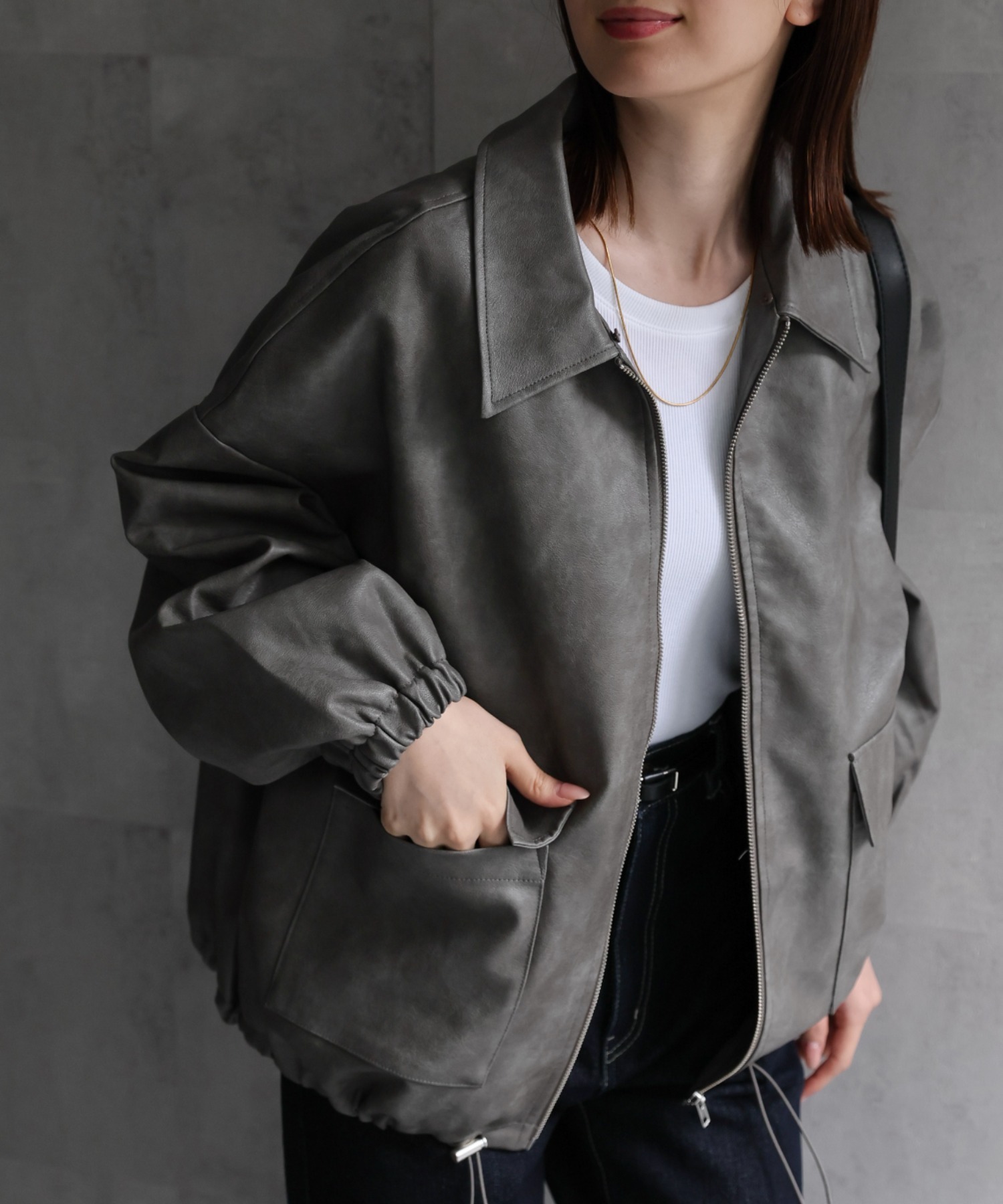 Type①【ファー付き】
model：162cm 着用サイズ：F