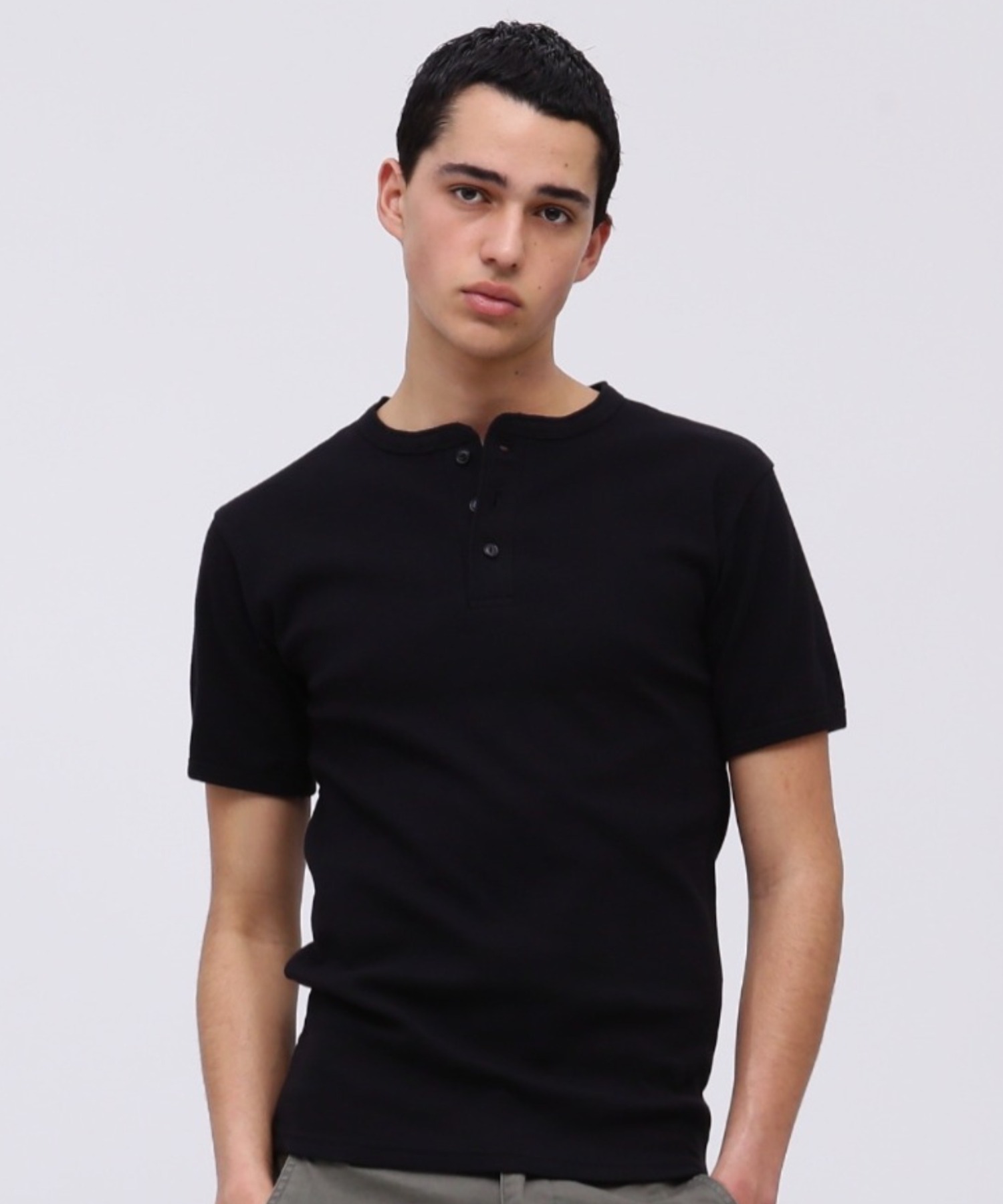AVIREX RIB — футболка Henley с коротким рукавом, воротник-«хенли» (Daily Collection)