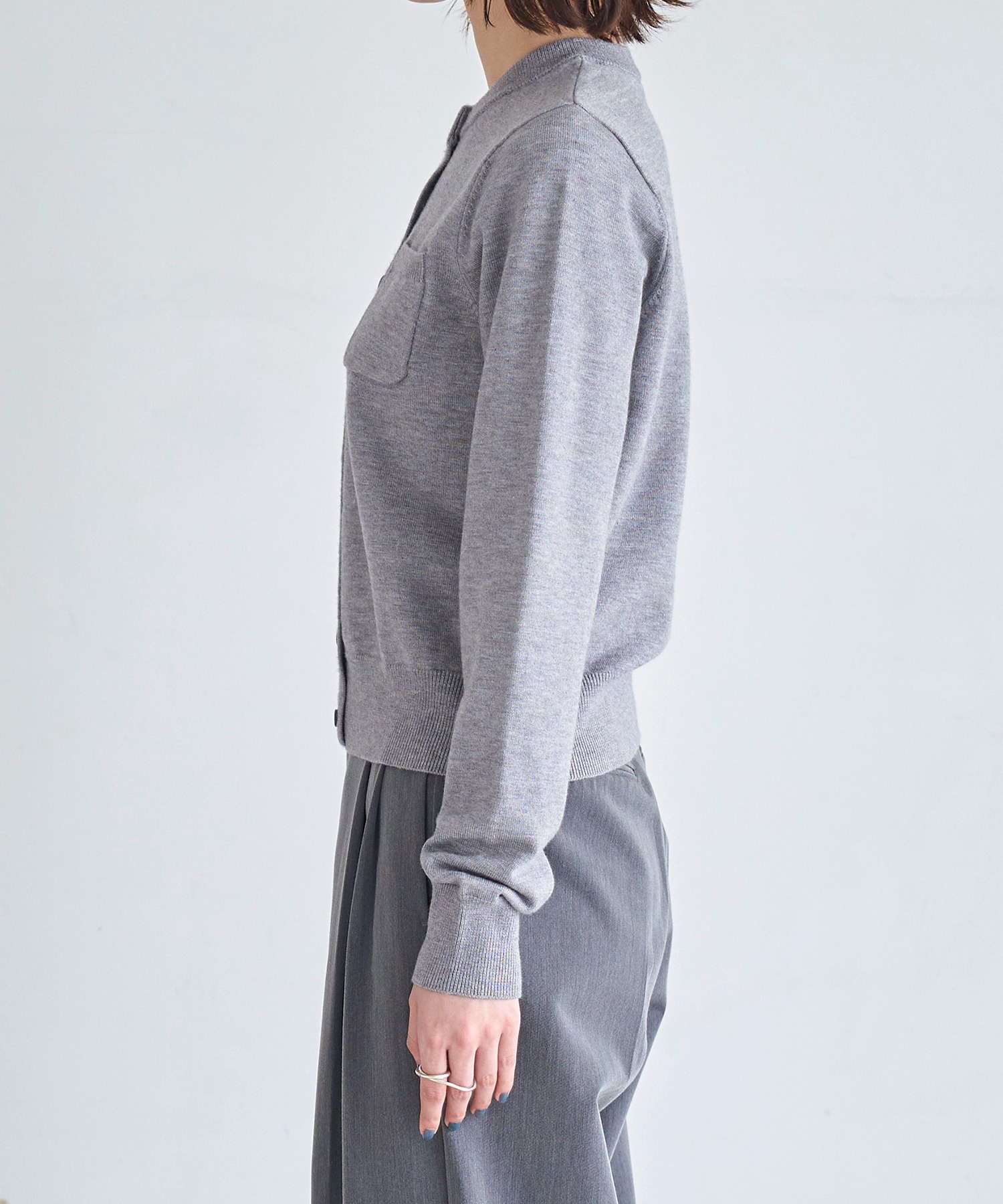 model：H166　着用サイズ：F
