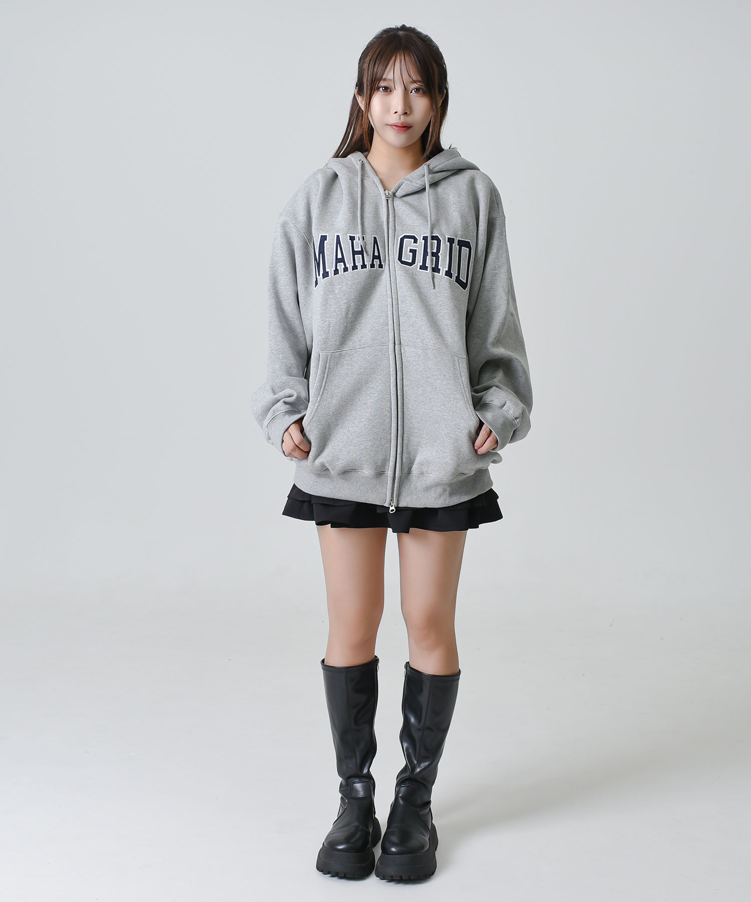 mahagrid/マハグリッド』APPLIQUE ZIP UP HOODIE/アップリケデザイン