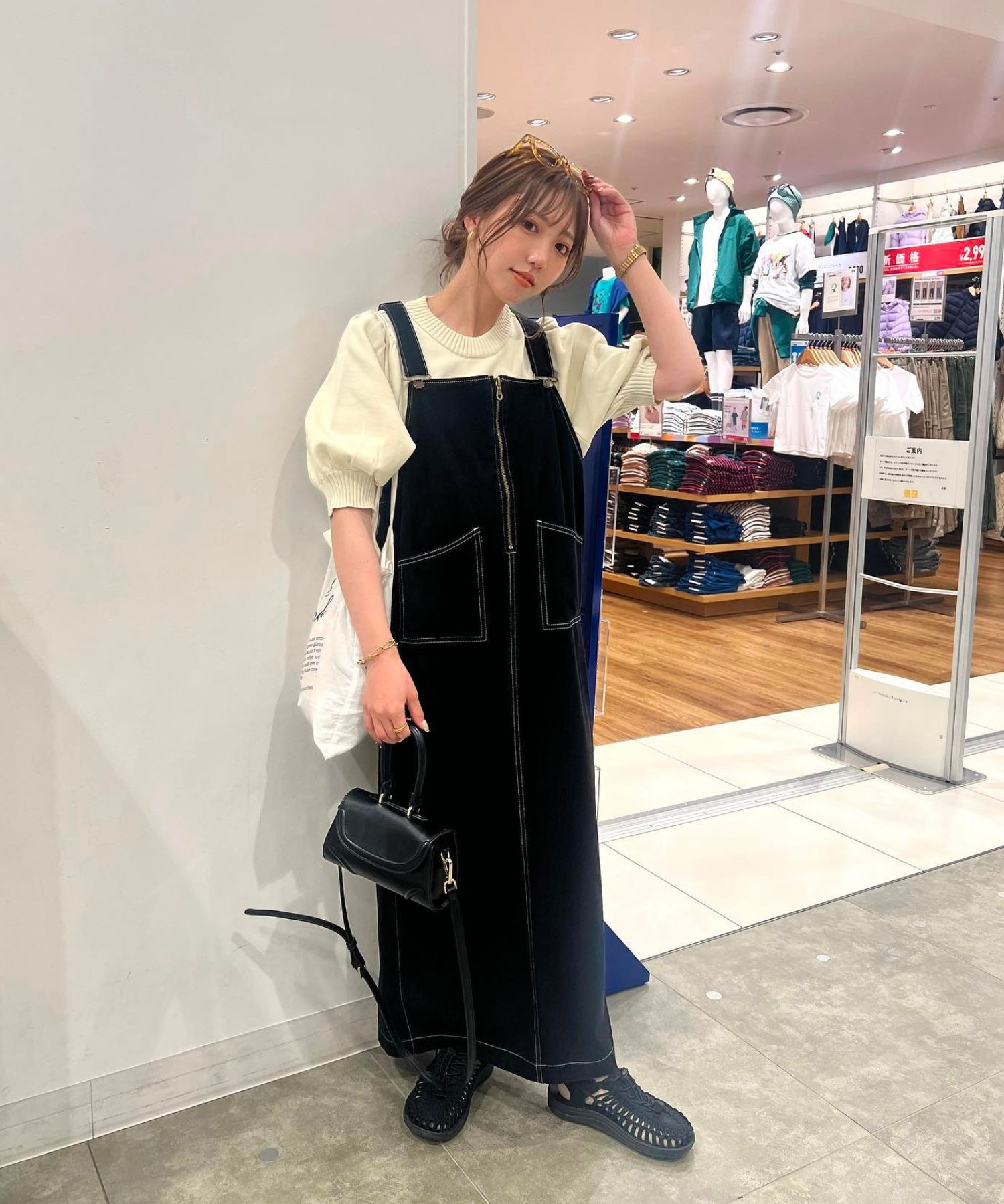 model：H153 着用サイズ：FREE