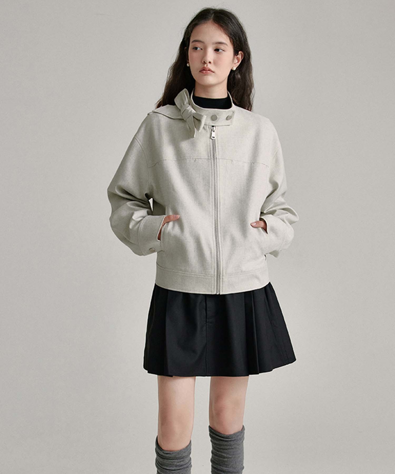 美品 ファノストゥディオス 24AW リボンスタンドカラーライトブルゾン S 美品 ファノストゥディオス 24AW リボンスタンドカラーライト