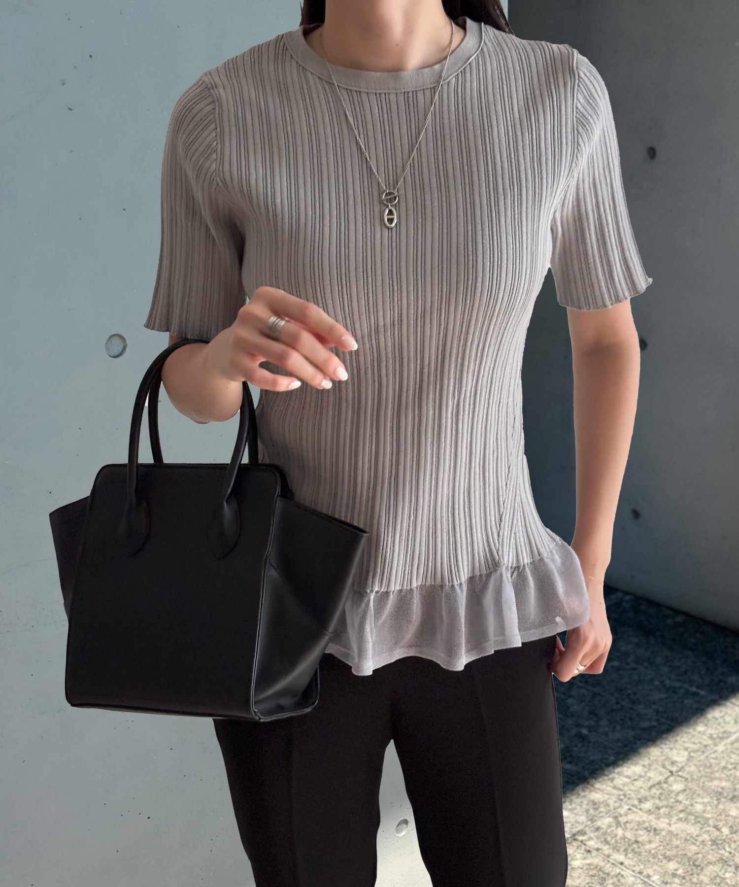 ラメシアーフリルハーフスリーブニットプルオーバー Emma Taylor