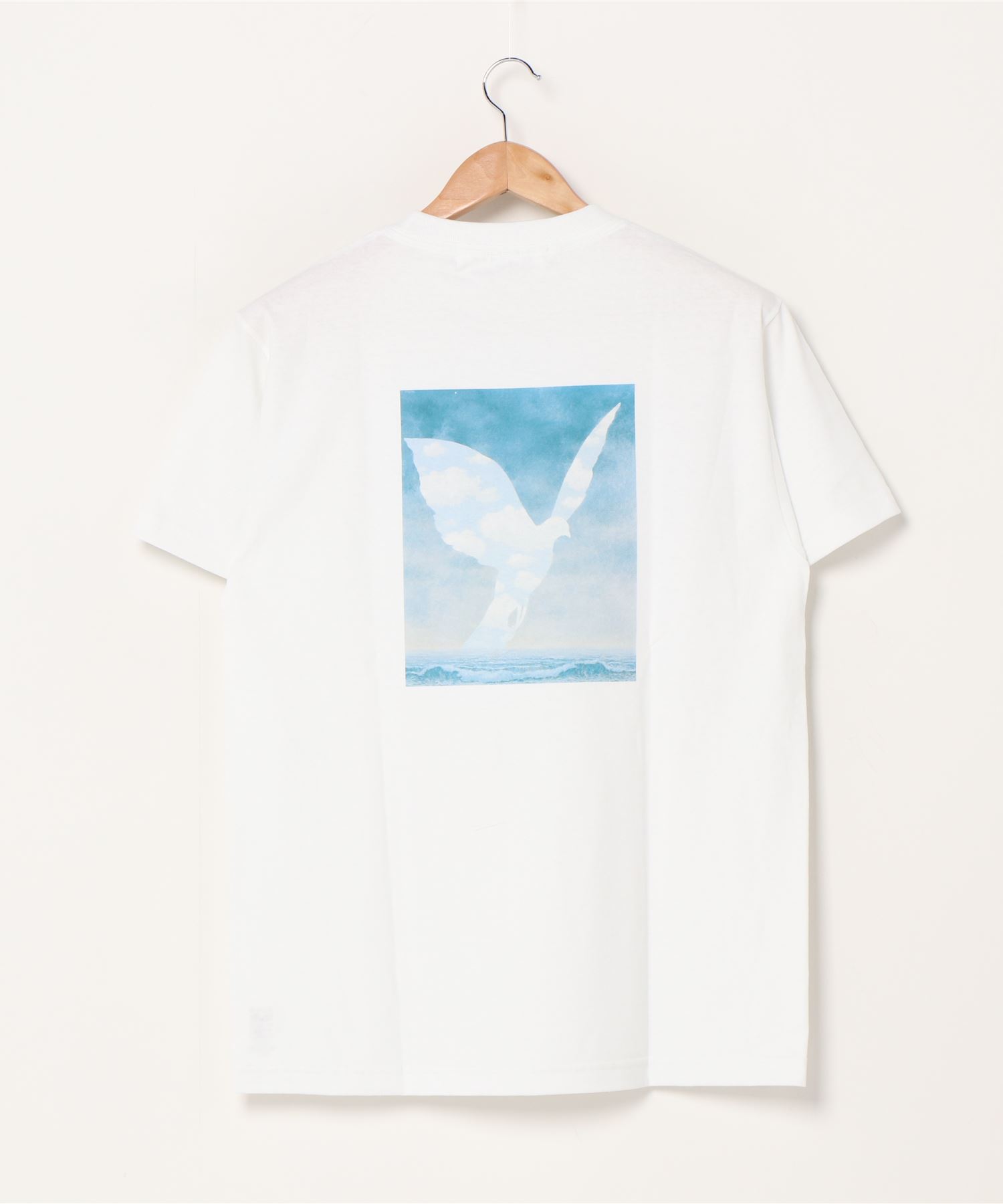 Rene Magritte ルネ マグリット Art バックプリント 半袖カットソー アート グラフィック 絵画 ビッグシルエット Tシャツ 大家族 The Big Family The Barefoot Salle De Bal The Barefoot Online サルデバル ザベアフット オンライン