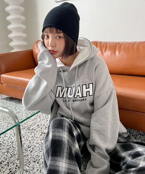 A'GEM/9 × .kom『muah muah/ムーアムーア』SIGNATURE COMBI COLOR OVERFIT  HOODIE/シグネチャーコンビカラー プルオーバーパーカー muahmuah│A'GEM/9×.KOM【公式】｜韓国・ストリートブランド通販サイト  エージェムナイン ドットケーオーエム