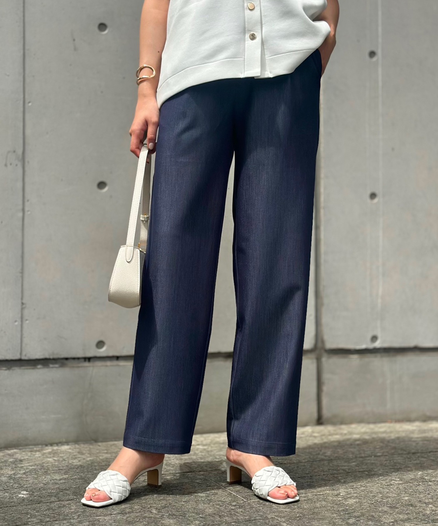 デニムライクストレートイージーパンツ Emma Taylor│STYLEDOOR