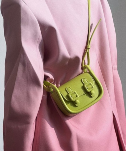 ☆☆韓国の人気☆OSTKAKA☆NUMER MINI BAG☆4色☆☆ 68080933b_37_d_500.jpg