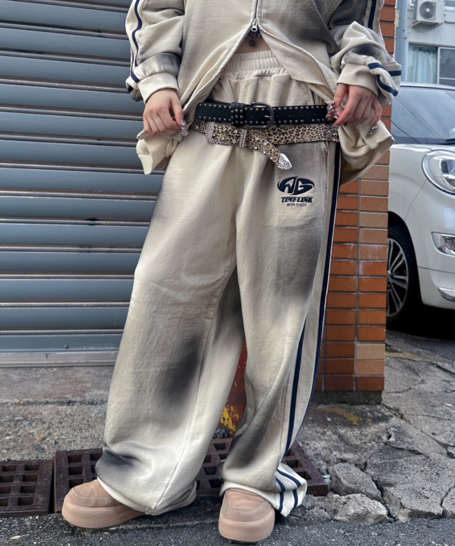 A'GEM/9 × .kom 『A'gem/エージェム』 ライン加工スウェットパンツ A