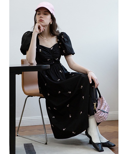 Square neck puff sleeve floral dress 