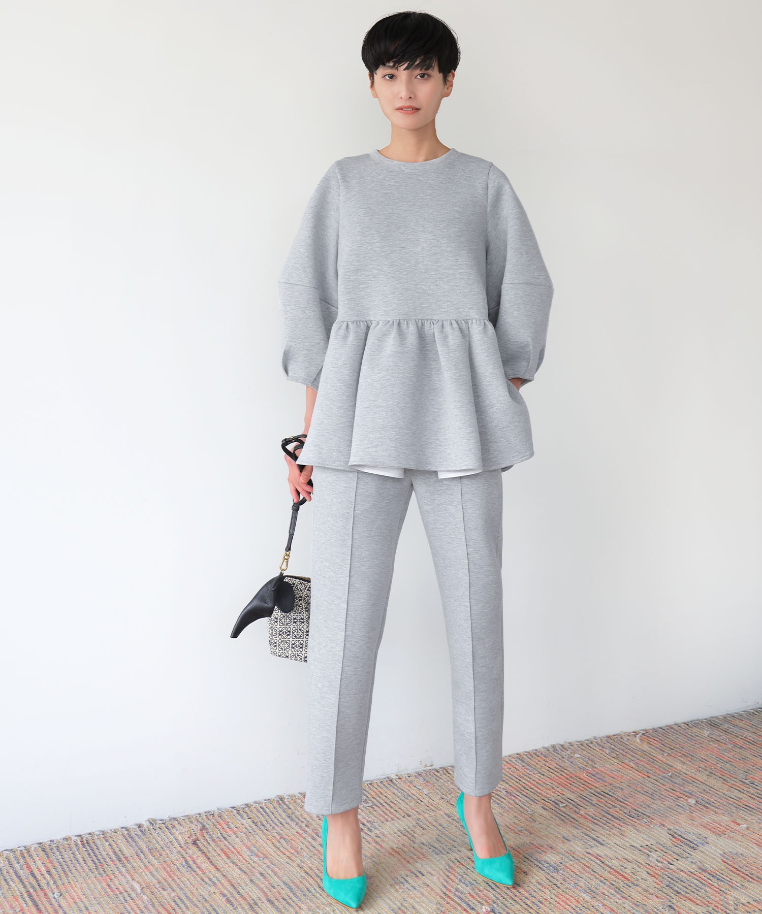 ダンボールニットペプラムトップス テーパードパンツ セットアップ 上下セット【洗える】