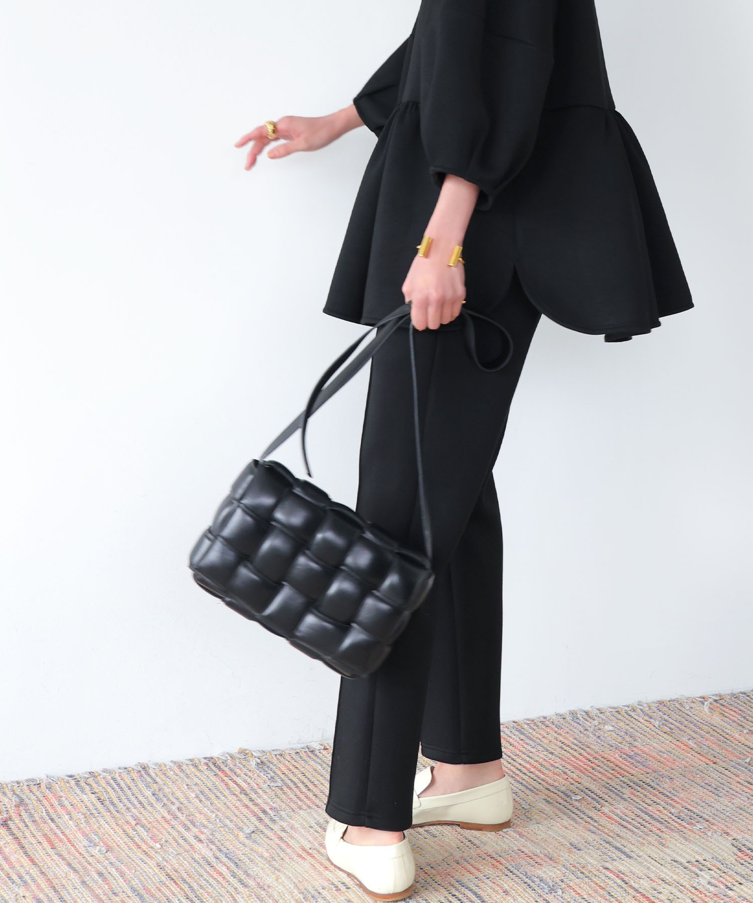 ダンボールニットペプラムトップス テーパードパンツ セットアップ 上下セット【洗える】