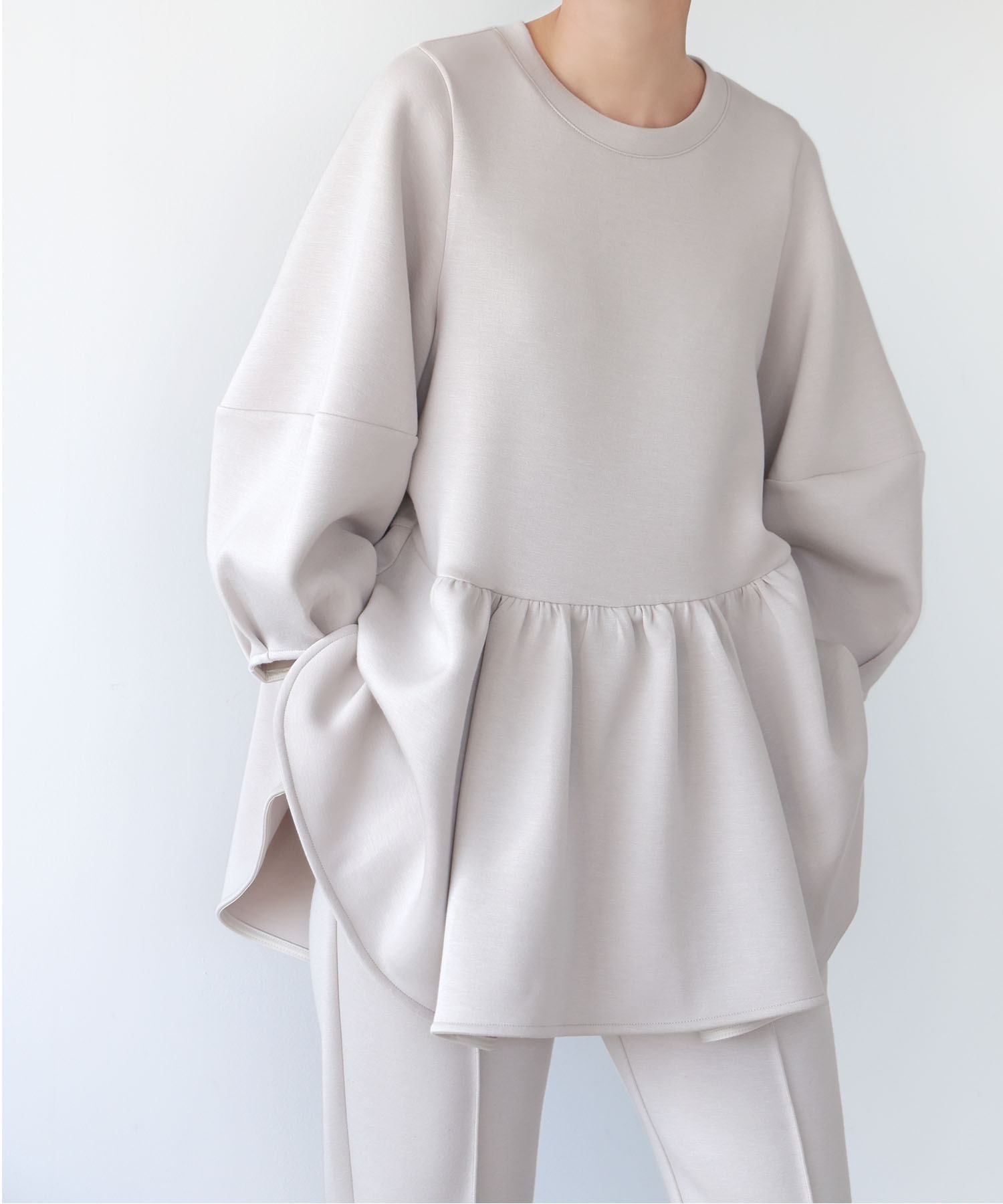 ダンボールニットペプラムトップス テーパードパンツ セットアップ 上下セット【洗える】