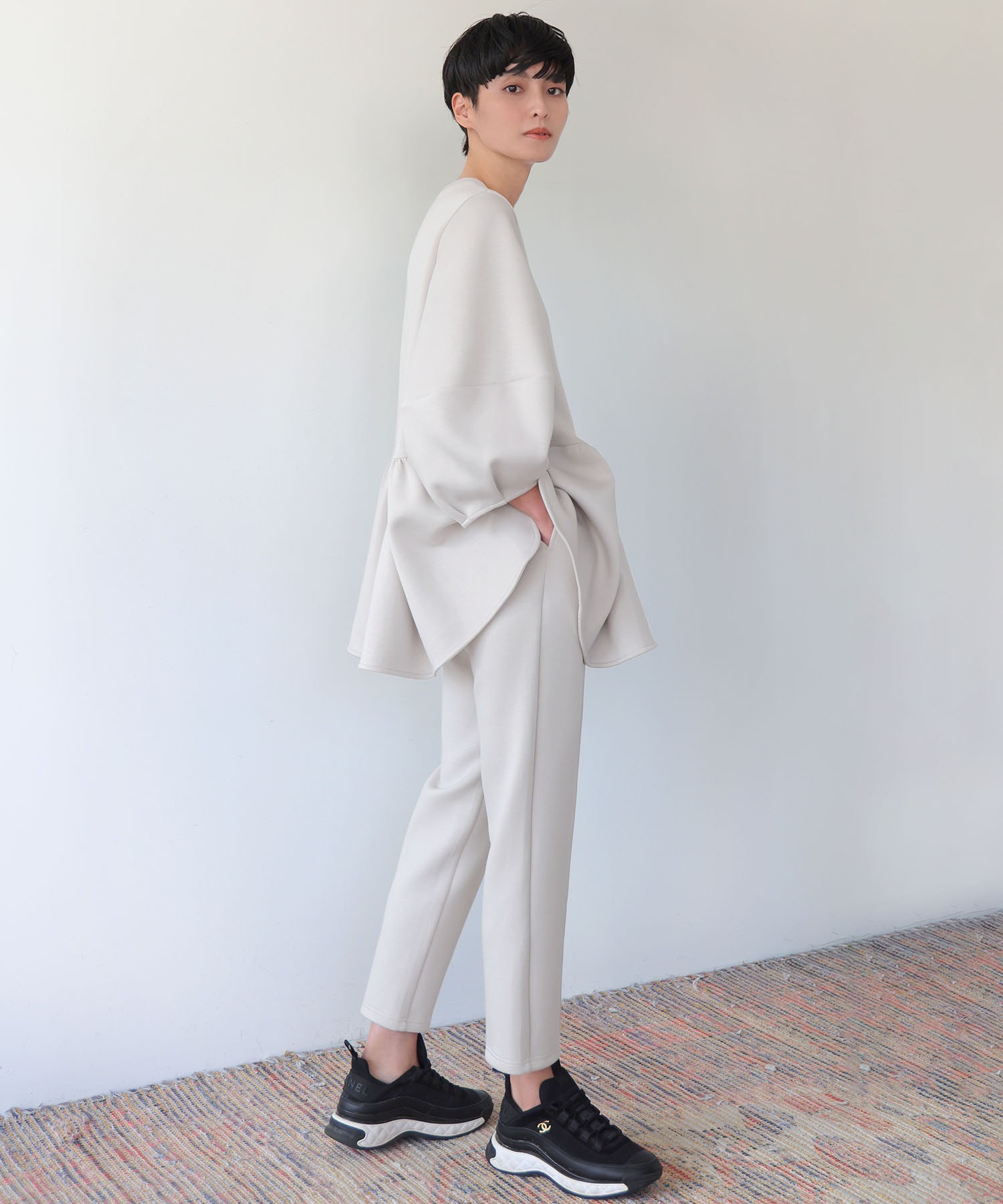 ダンボールニットペプラムトップス テーパードパンツ セットアップ 上下セット【洗える】