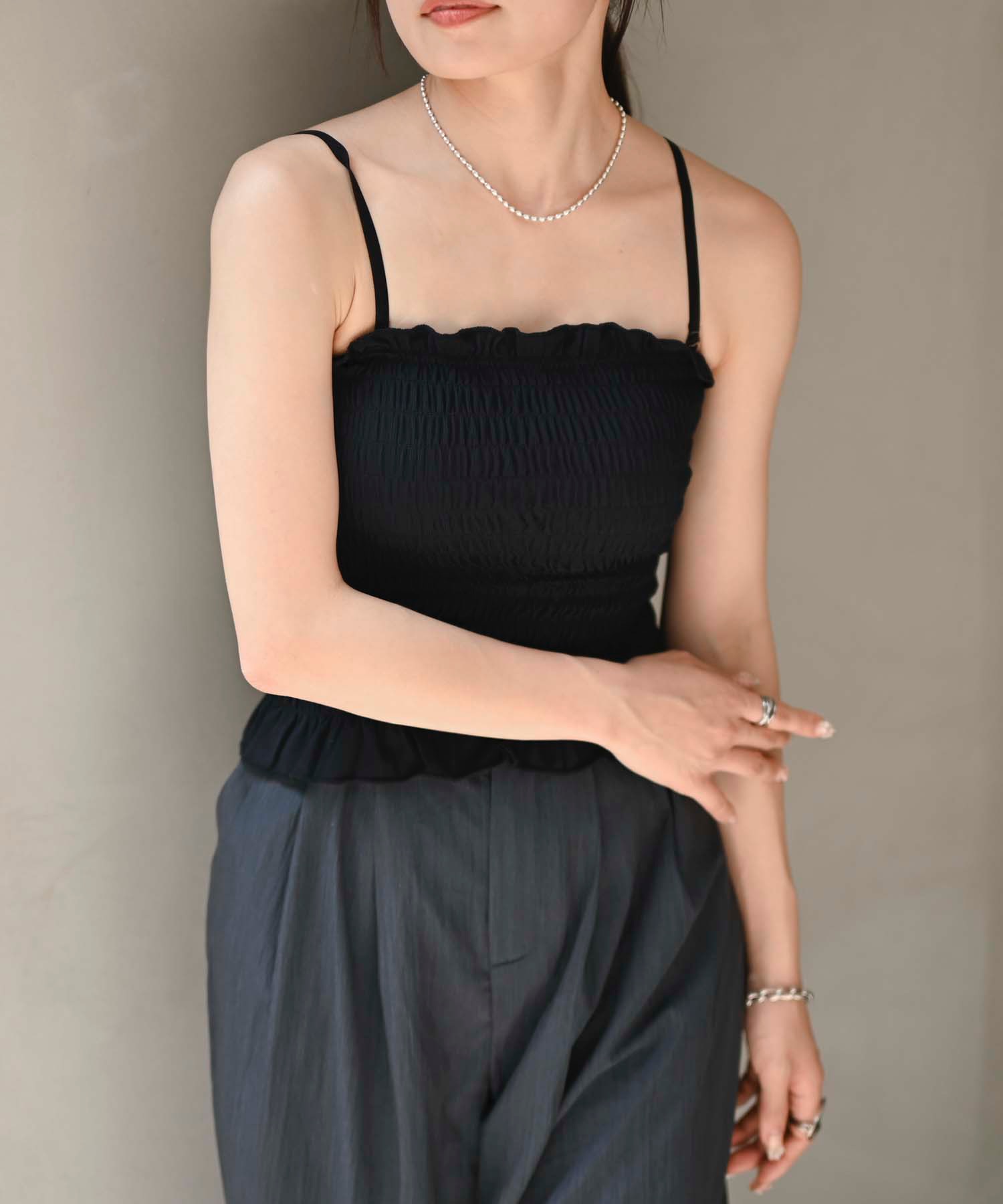 ブラック