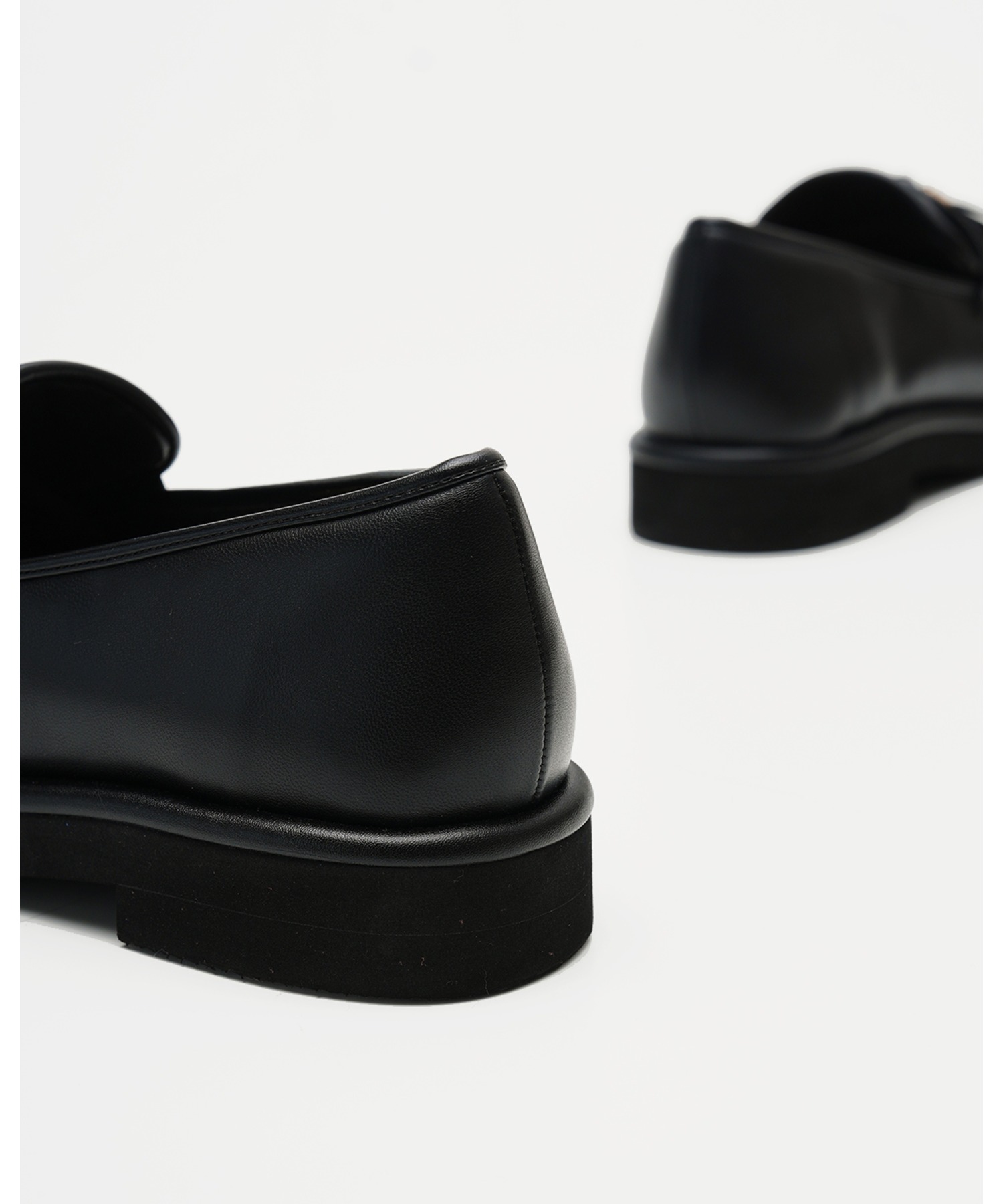 キルティング タッセル ローファー