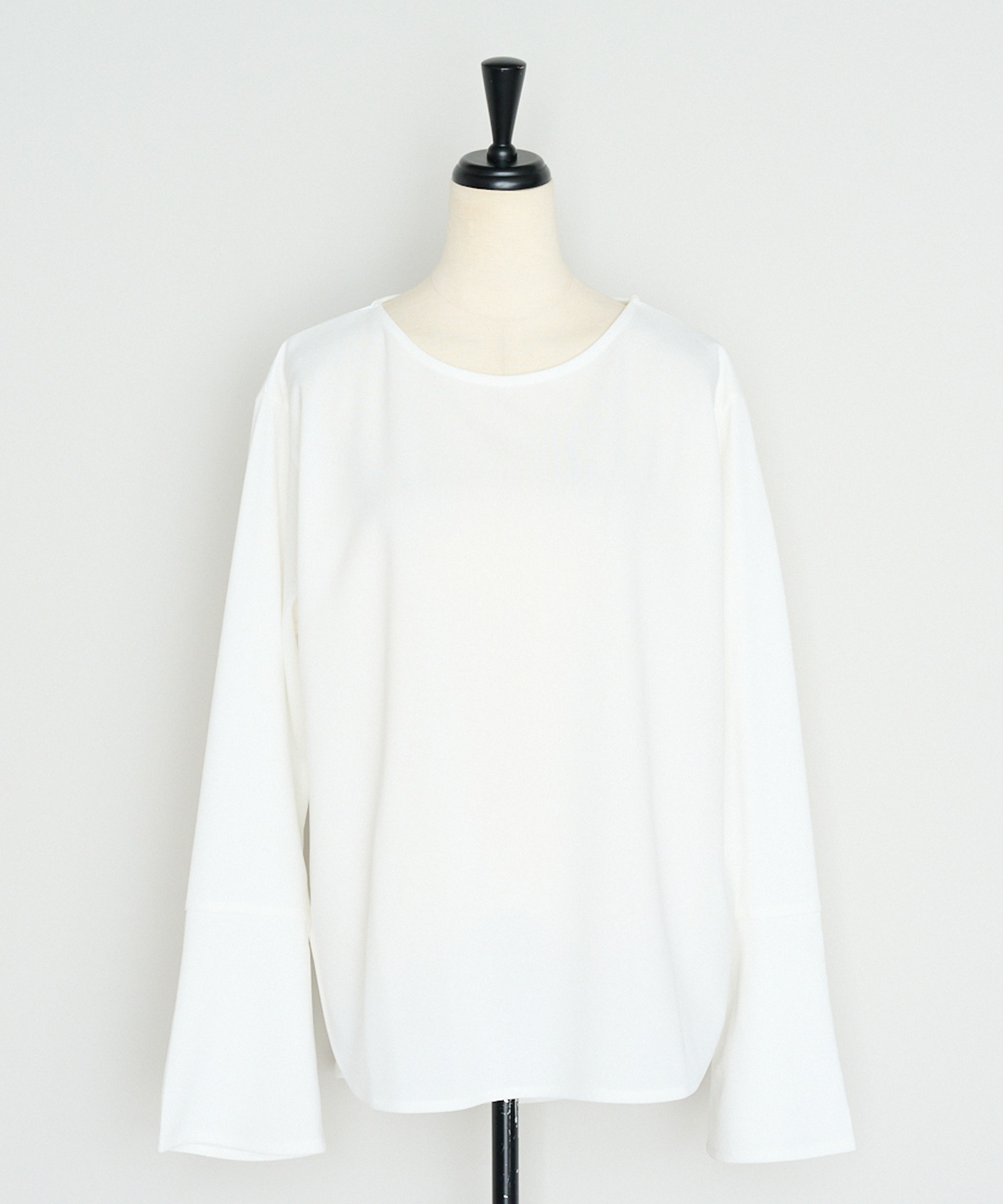 OFF-WHITE