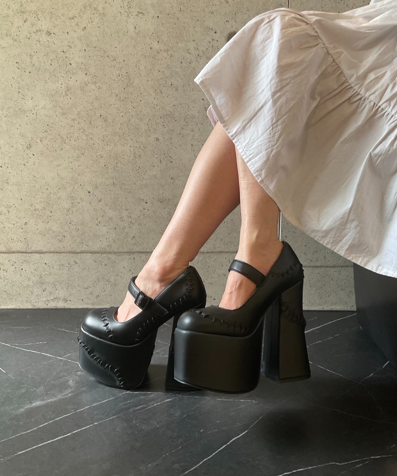 完売品✨️ ジェフリーキャンベル エナメルパンプス クリアヒール 美品 53436531b_8_d_500.jpg