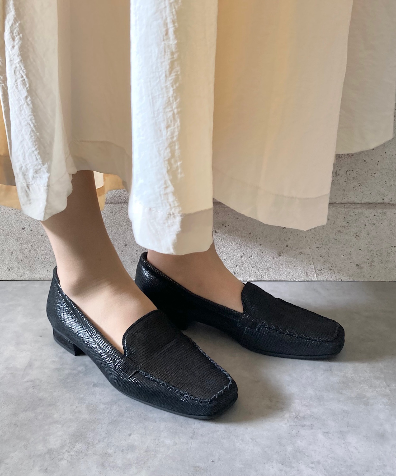 日本製／本革】モカシンシューズ blanc/bleu│Jeffrey Campbell