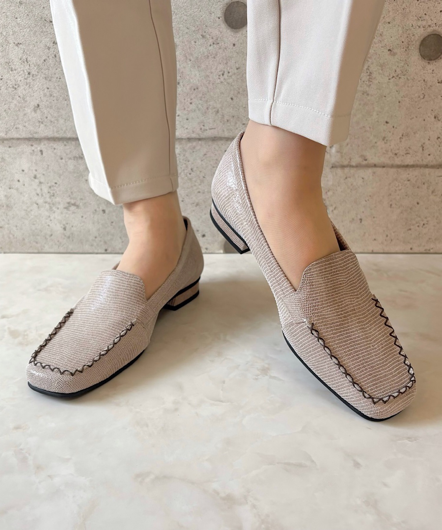 日本製／本革】モカシンシューズ blanc/bleu│Jeffrey Campbell