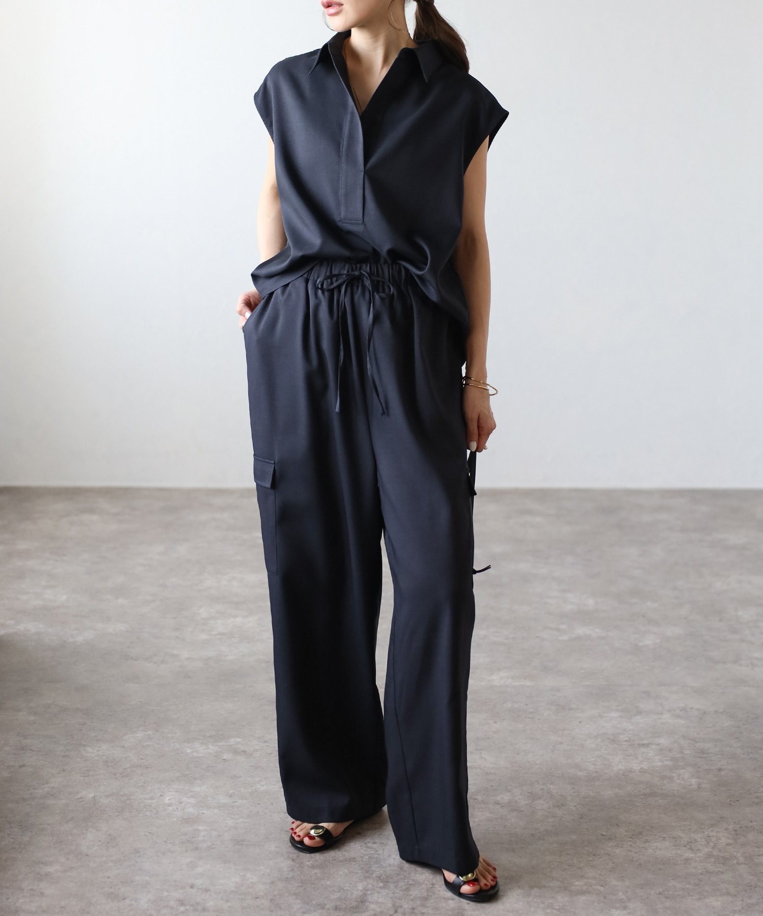 model：H165 着用サイズ：FREE