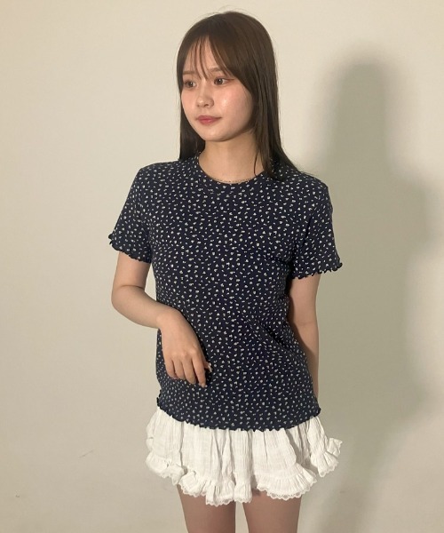 tシャツ A'GEM/9 × .kom 「.KOM/ドットケーオーエム」 フラワープリントメロウトップス レディース A'GEM/9 × .kom 『.KOM/ドットケーオーエム』 フラワープリント