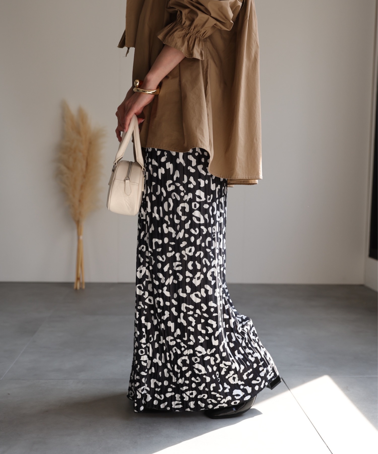 model：162cm 着用サイズ：F