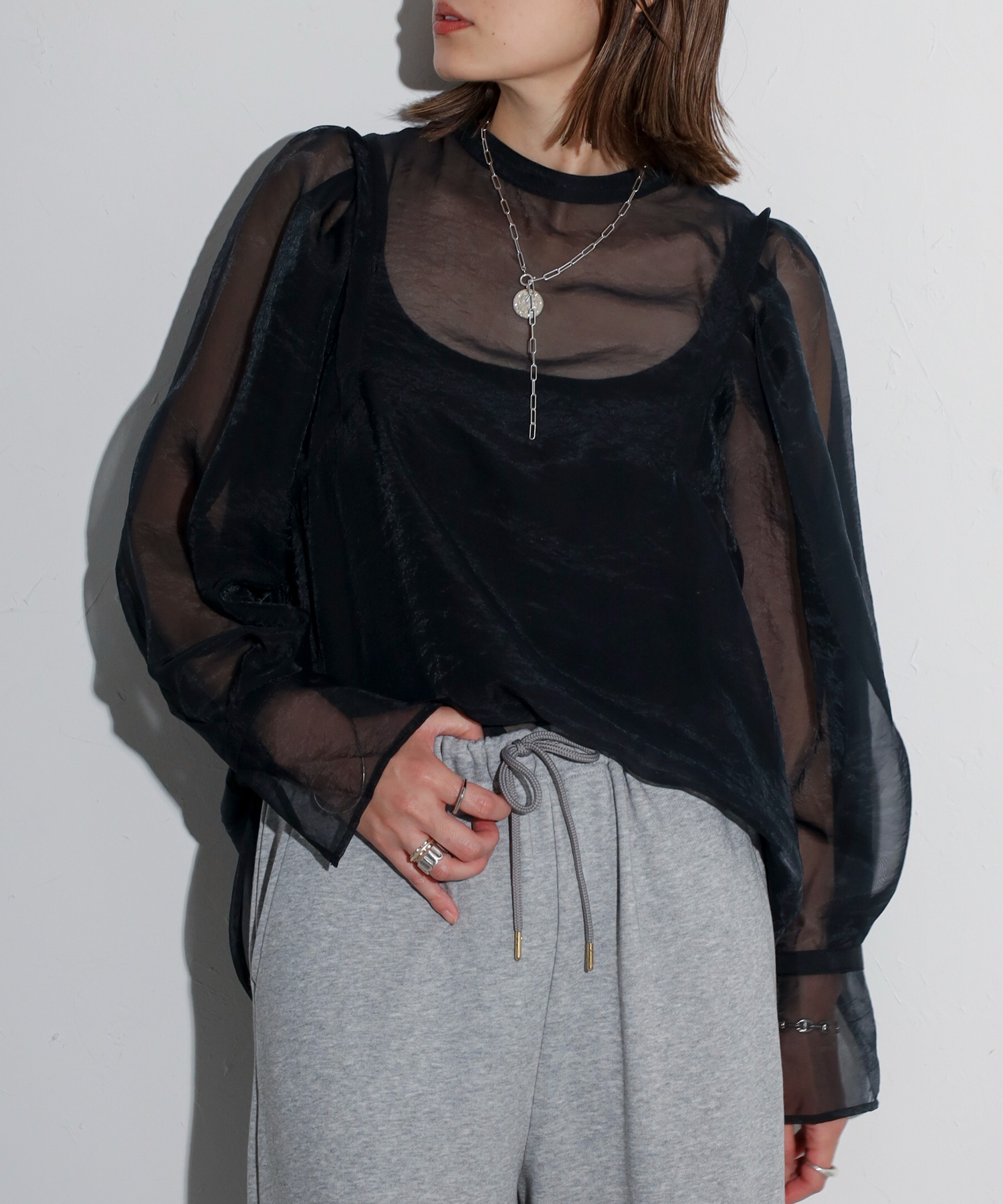 model：H158 着用サイズ：FREE