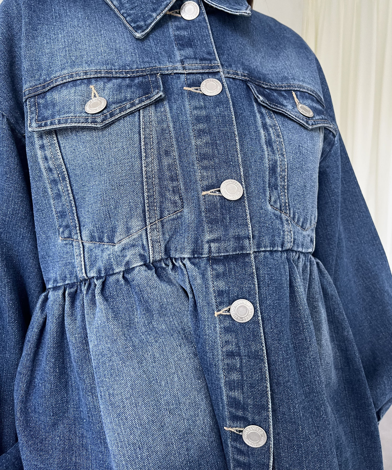 オーバーサイズギャザーペプラムデニムジャケット