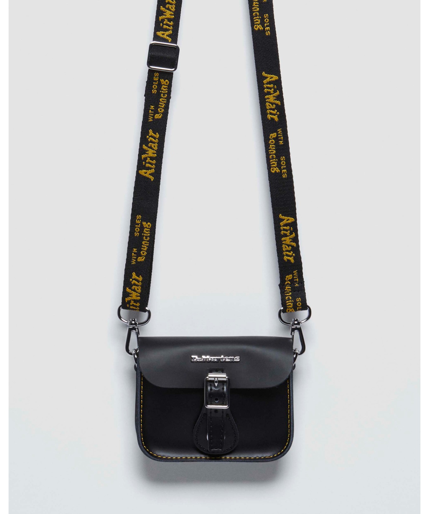 Dr. Martens/ドクターマーチン サッチェルバッグ Dr. Martens/ドクターマーチン 5インチ サッチェル バッグ AD105001