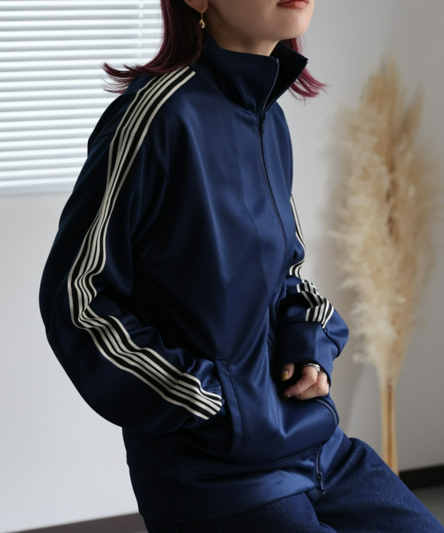 ネイビー