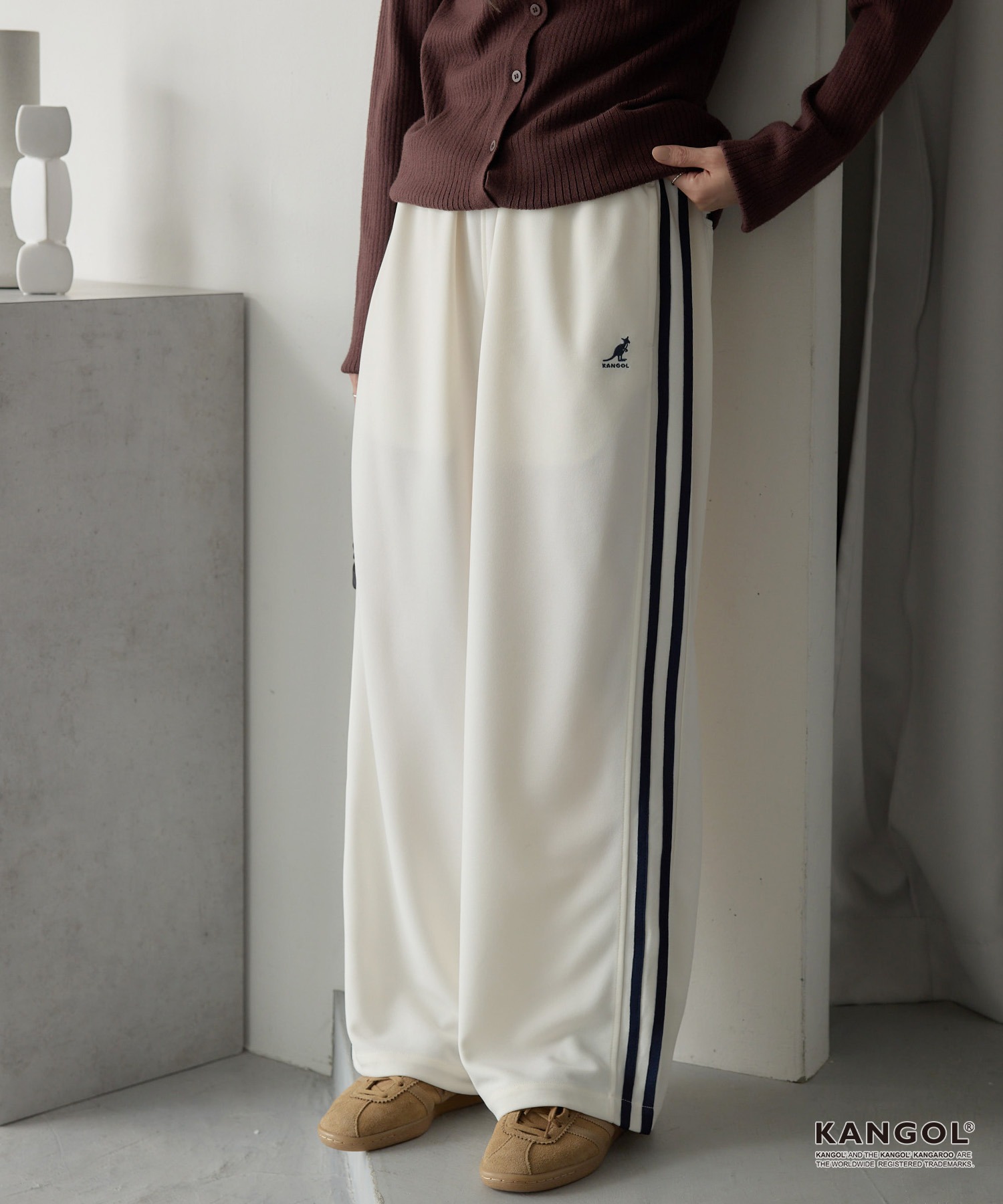 KANGOL/カンゴール 別注 ロゴ ワンポイント刺繍 サイドラインワイド