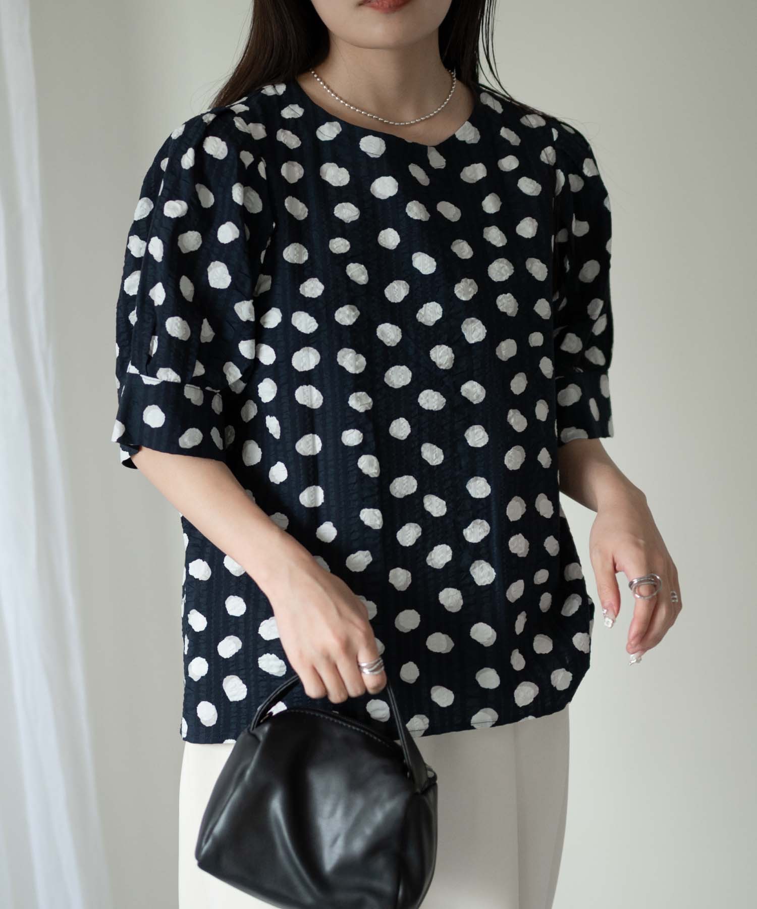 model：H157   着用サイズ:M