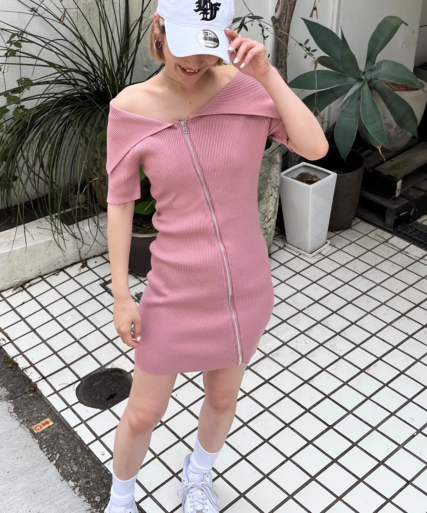 ビックカラーフルジップ半袖タイトリブワンピース SPIRALGIRL  