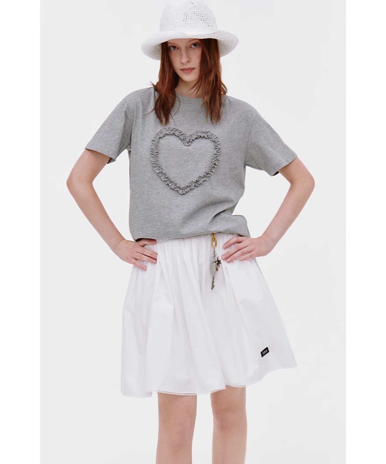 tシャツ フリルハート 半袖Tシャツ FX25S297「Fano Studios」「2025SS」 レディース メンズ Fano Studios】Girls logo T-shirt FX22S026-ファッション通販